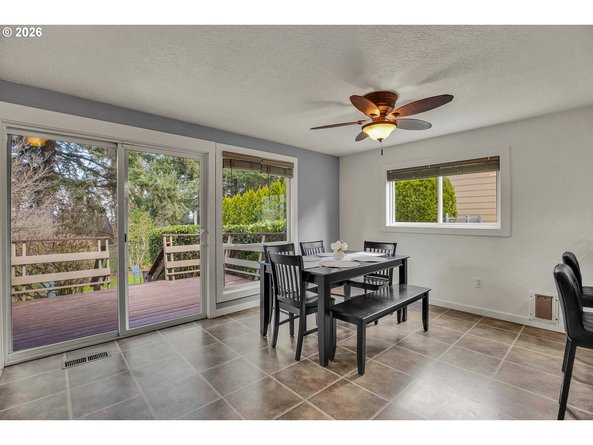 property viewer photo 11