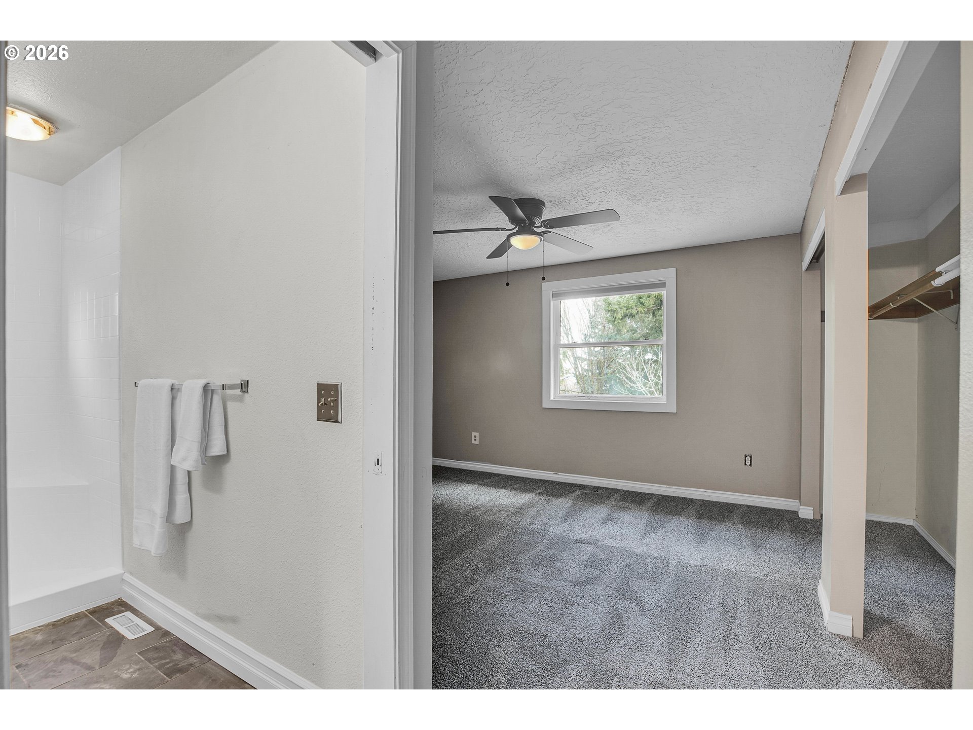 property viewer photo 16