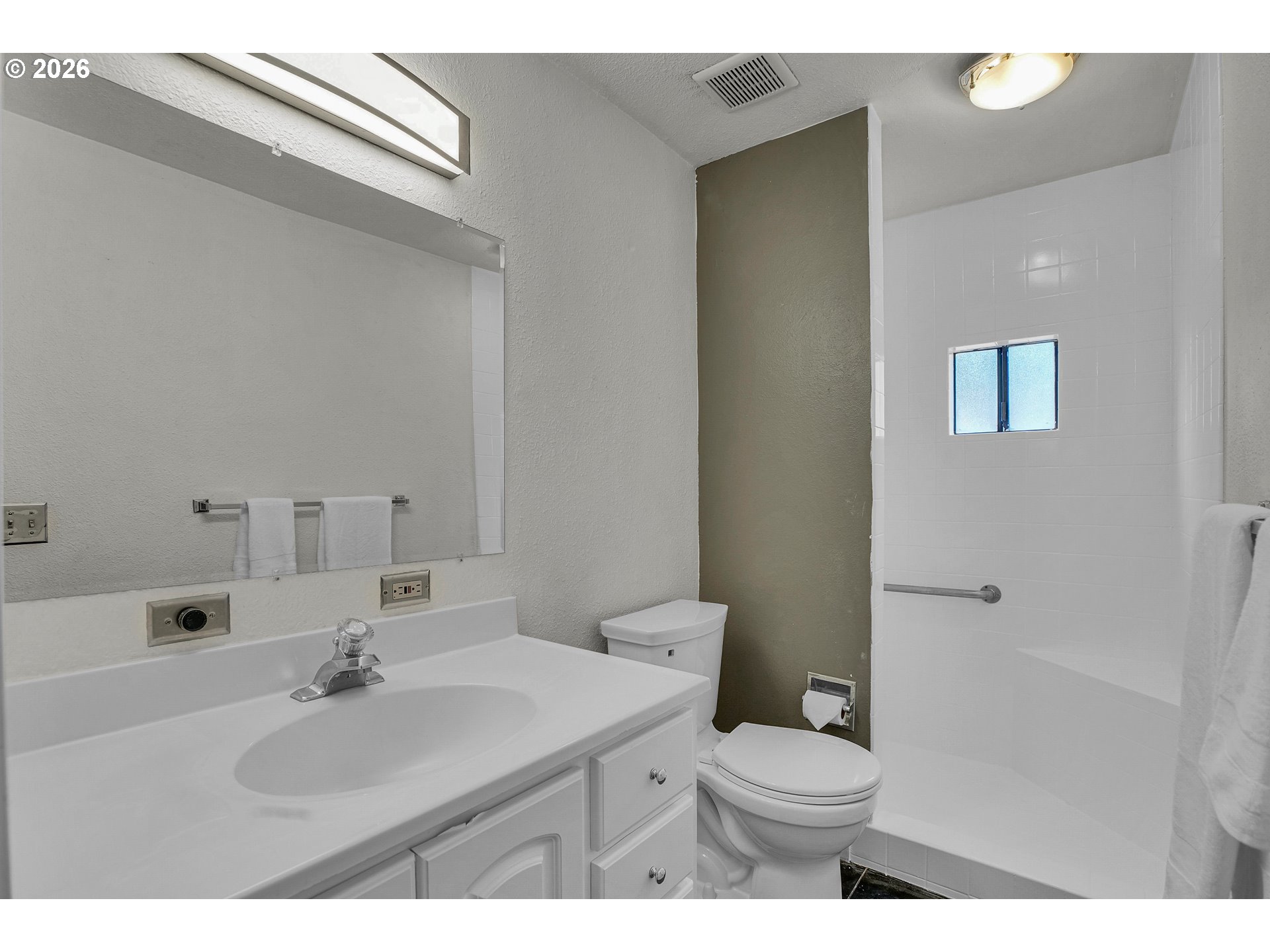 property viewer photo 17