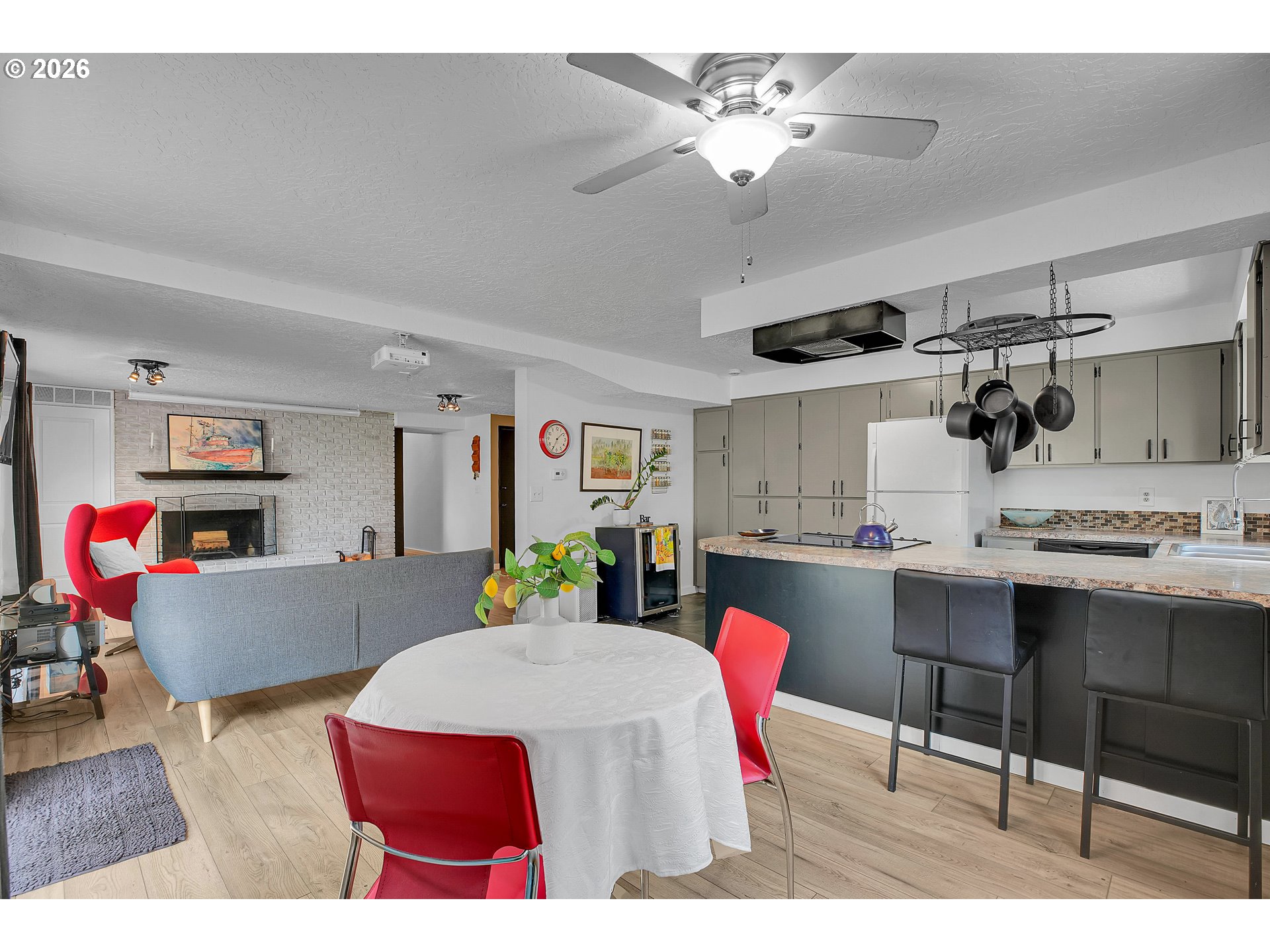 property viewer photo 28
