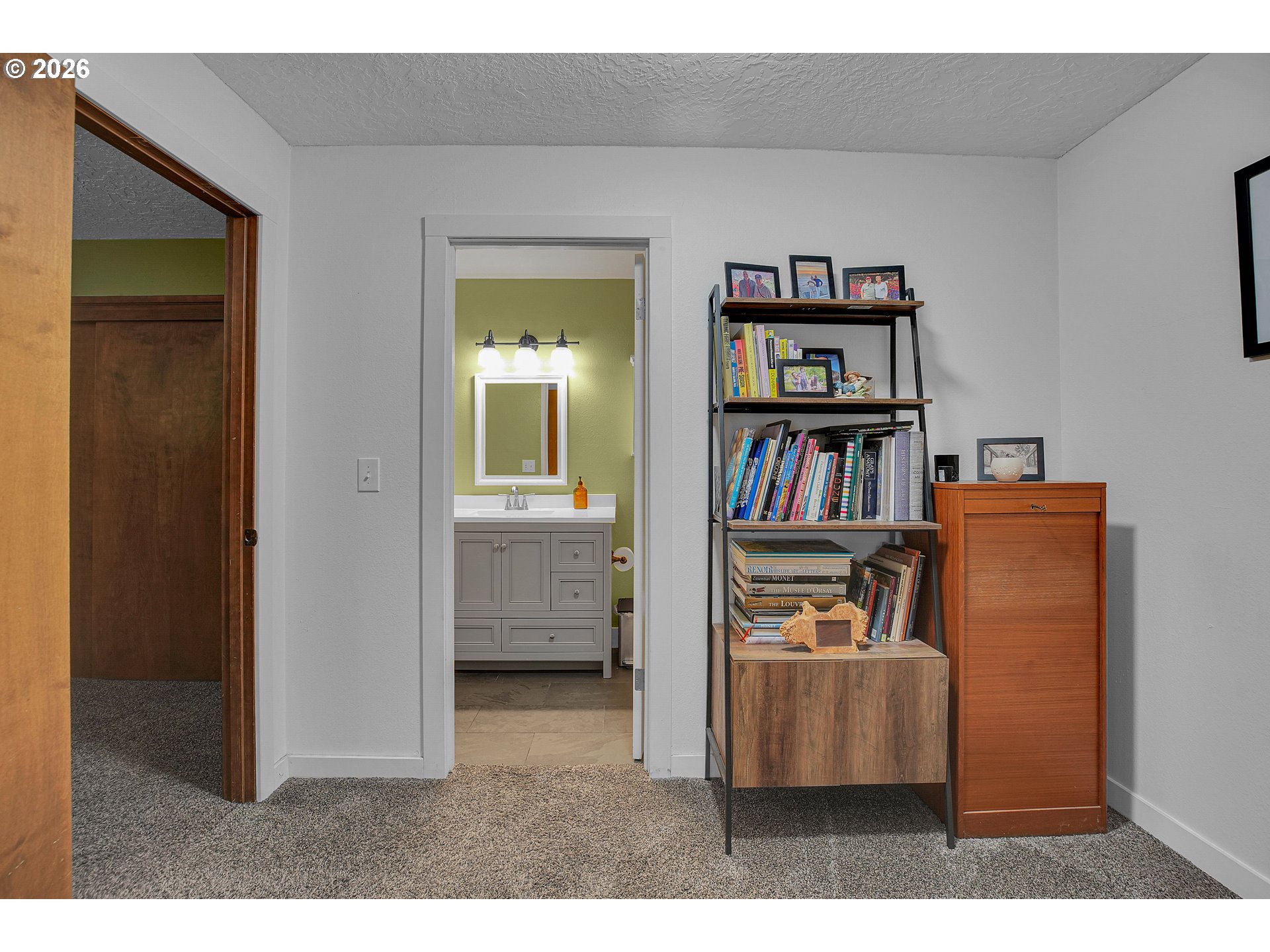 property viewer photo 34