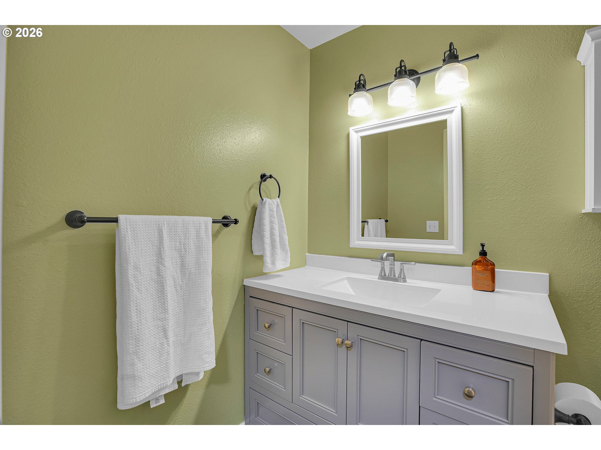 property viewer photo 37