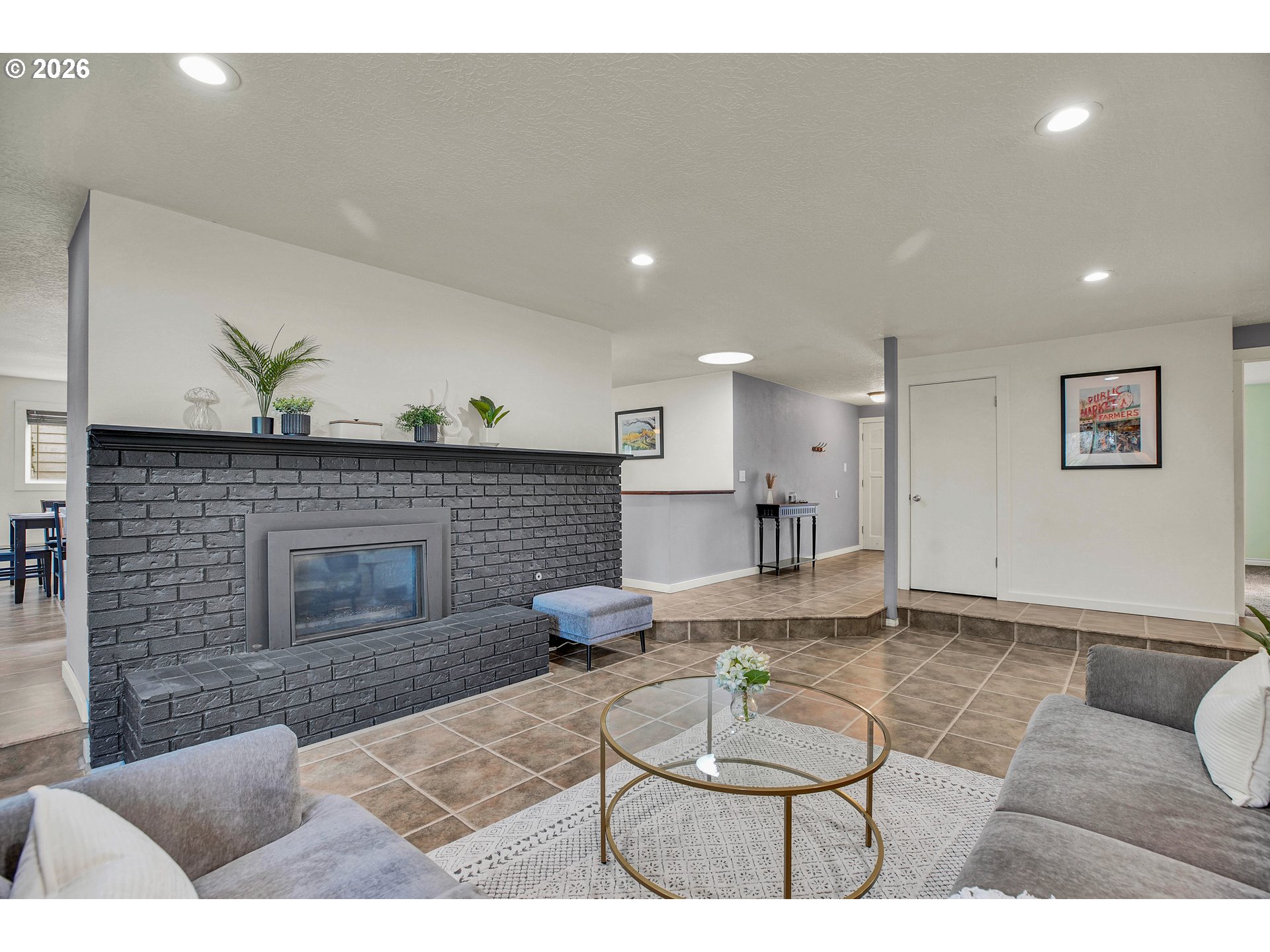 property viewer photo 7