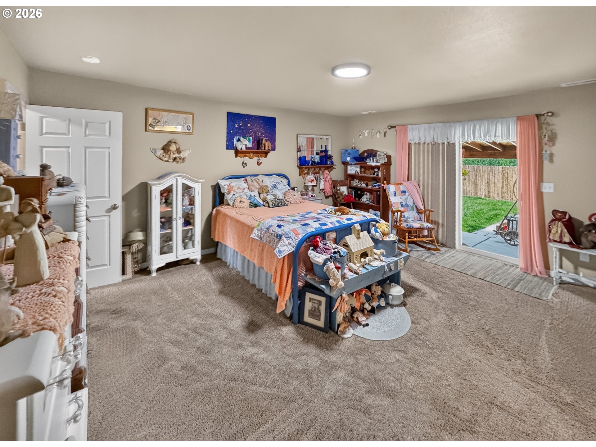 main property photo 18