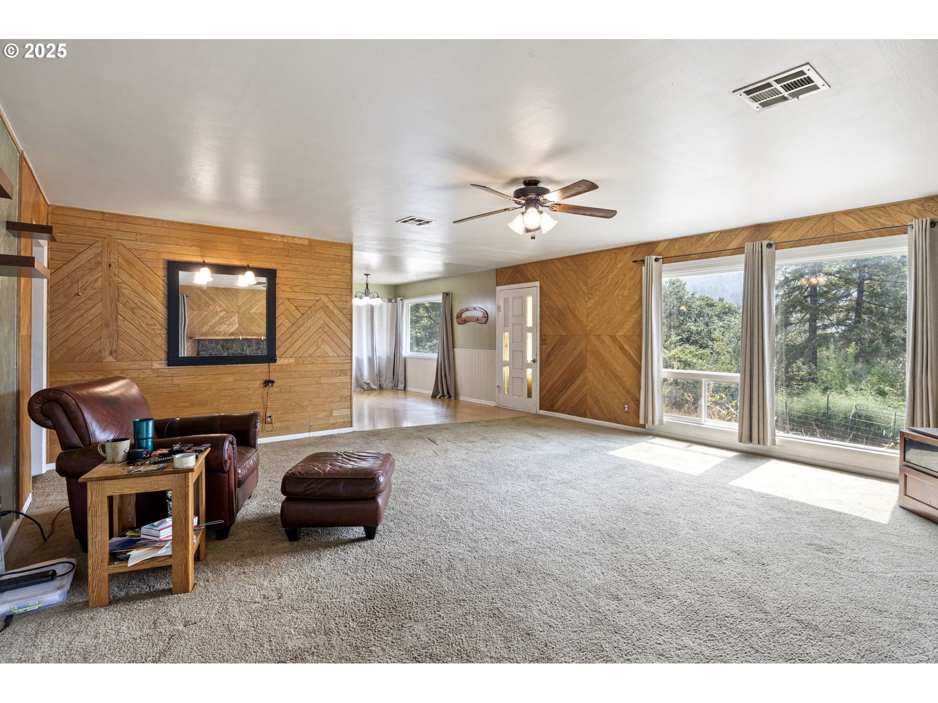 property viewer photo 11