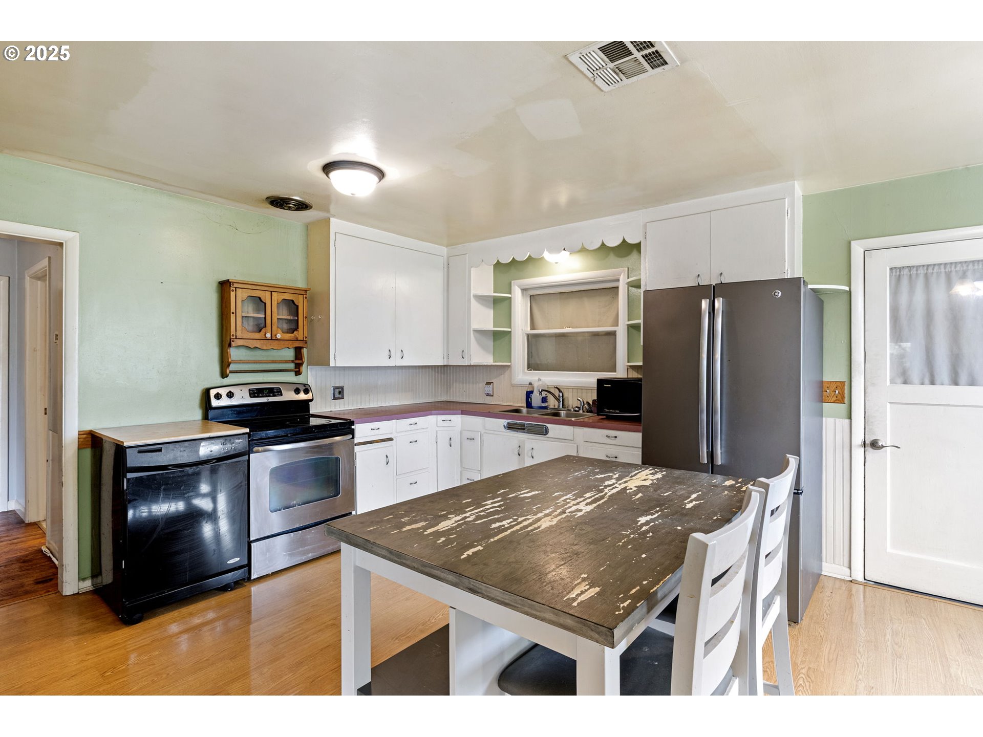property viewer photo 15