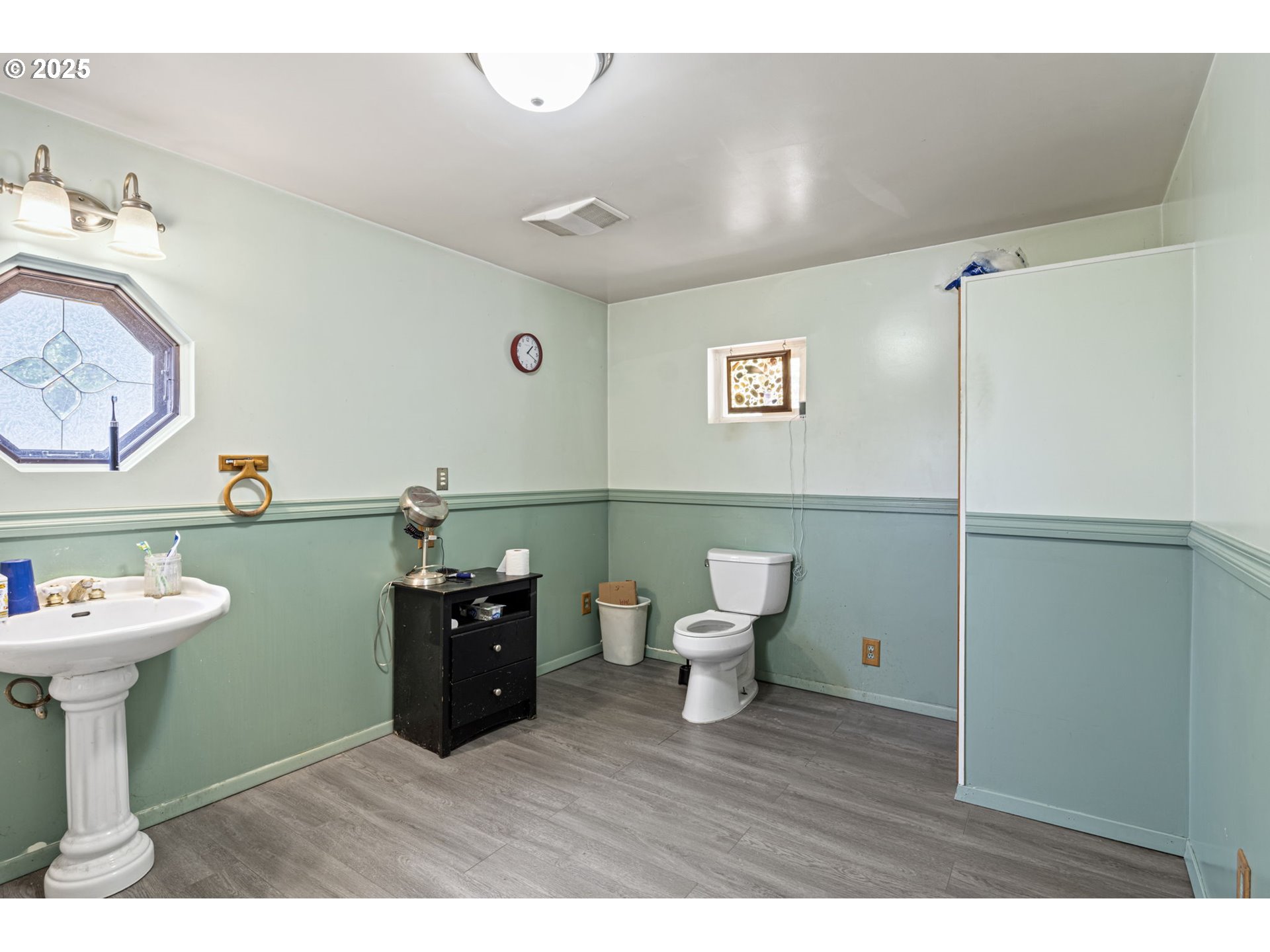 property viewer photo 24