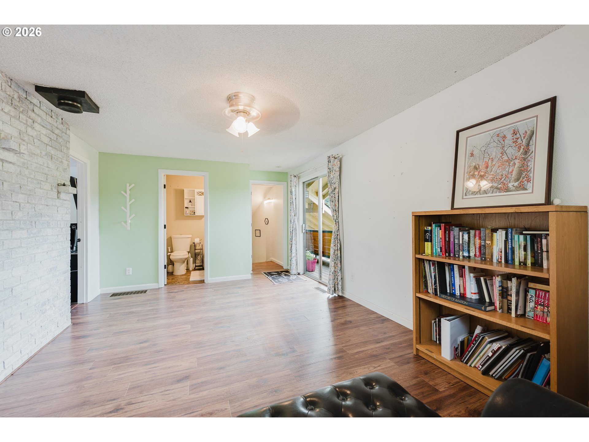 main property photo 18