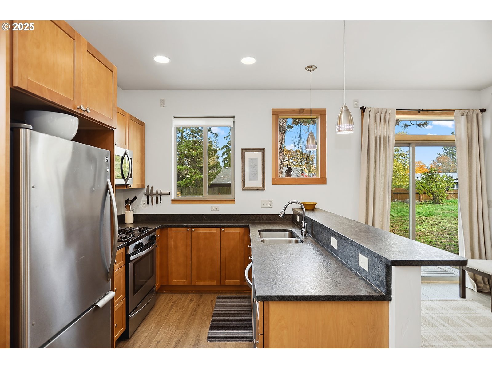 property viewer photo 11