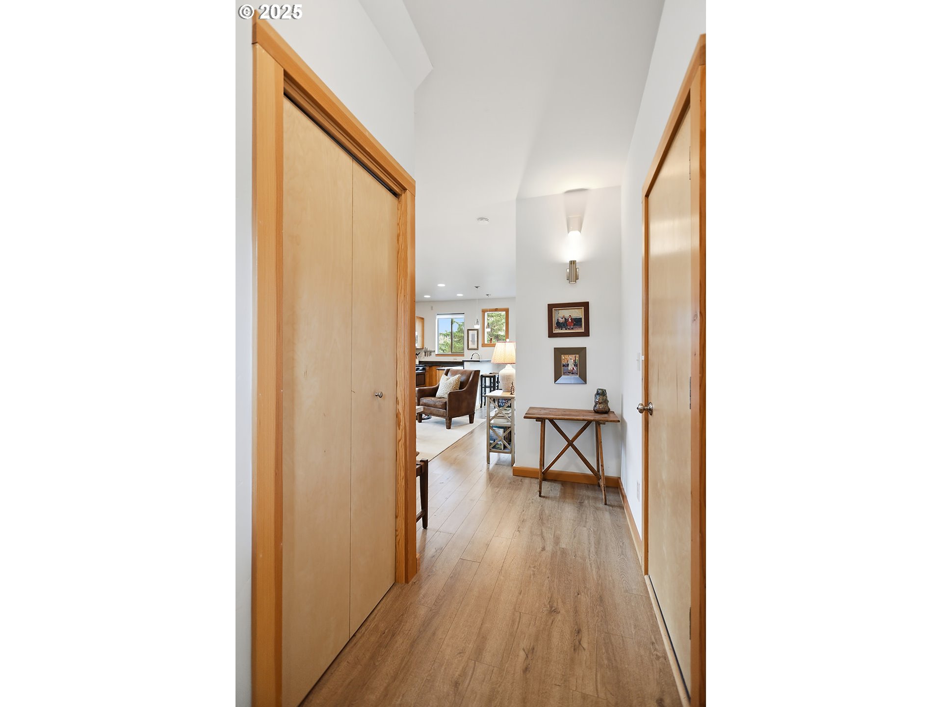 property viewer photo 3