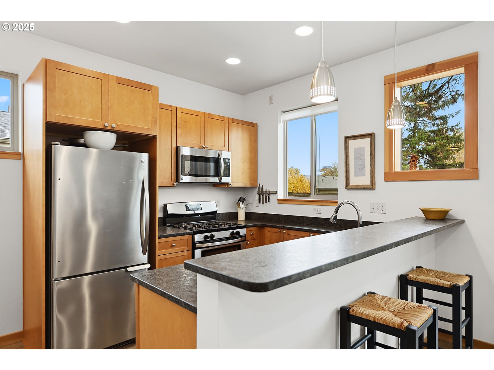 property viewer photo 9