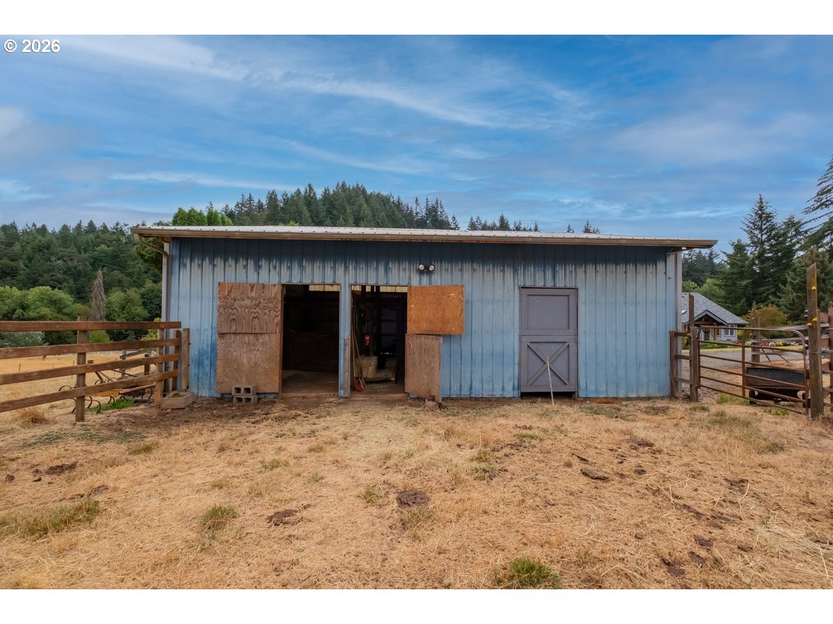 main property photo 35
