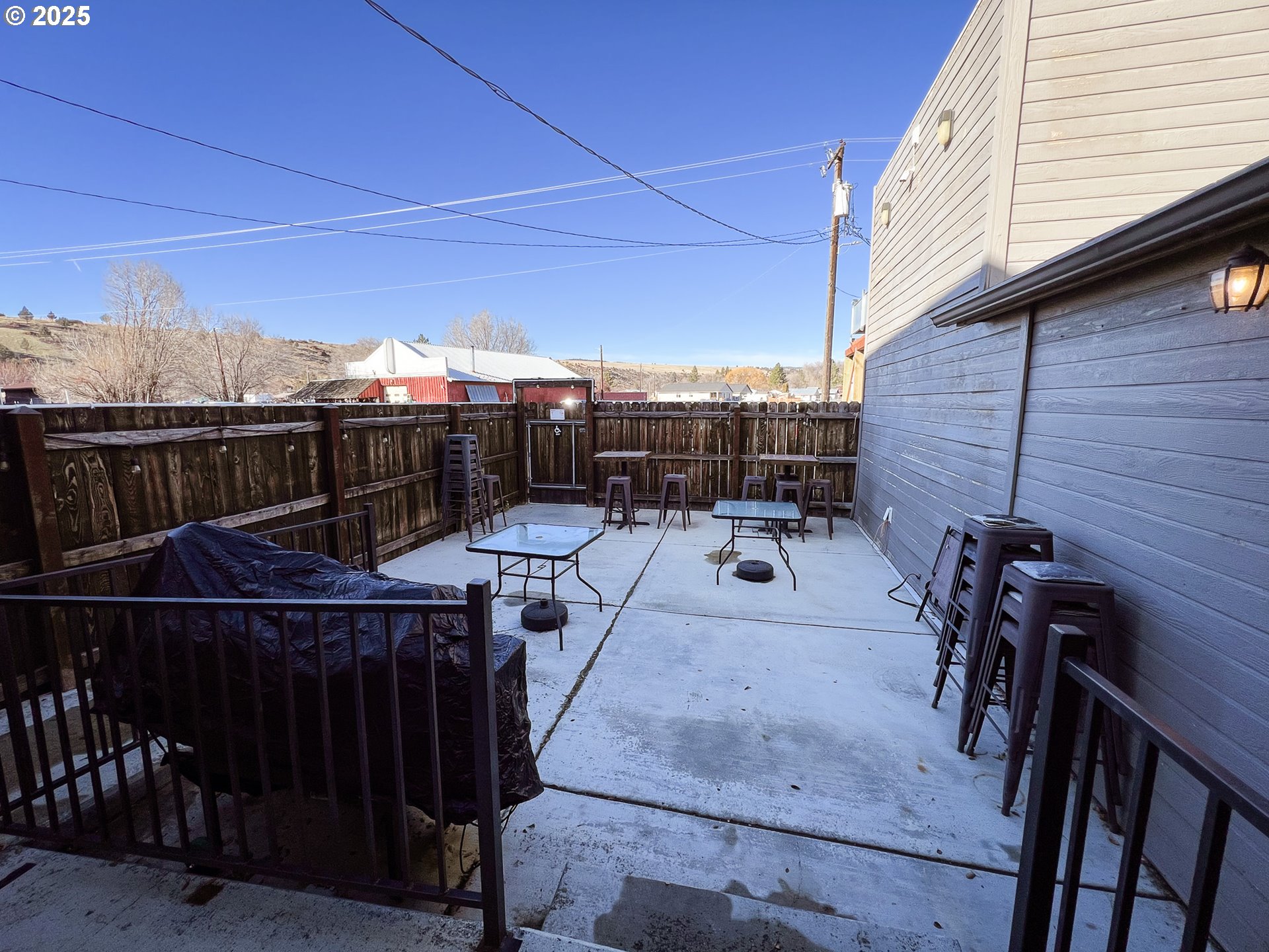 main property photo 29