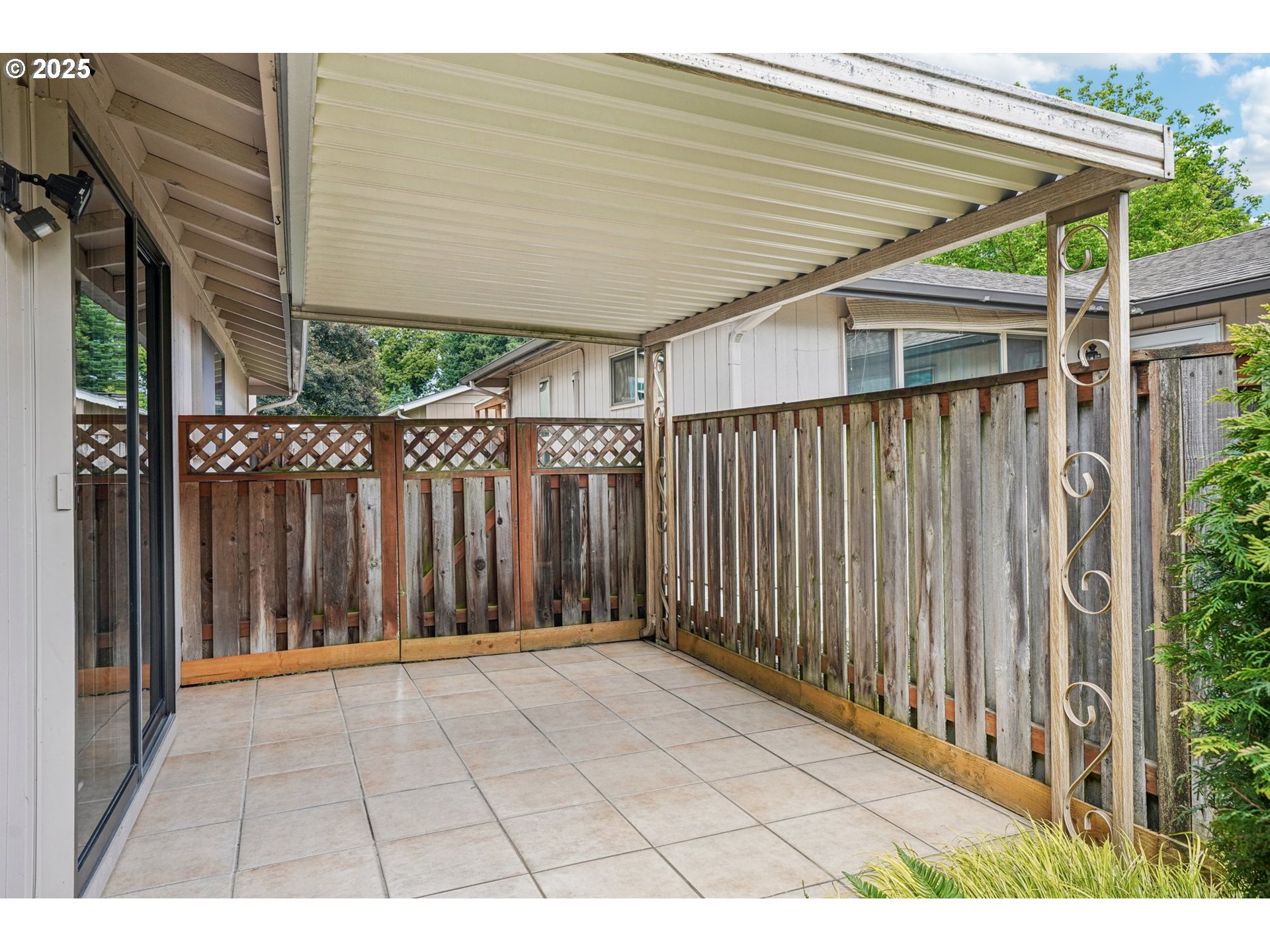 property viewer photo 26