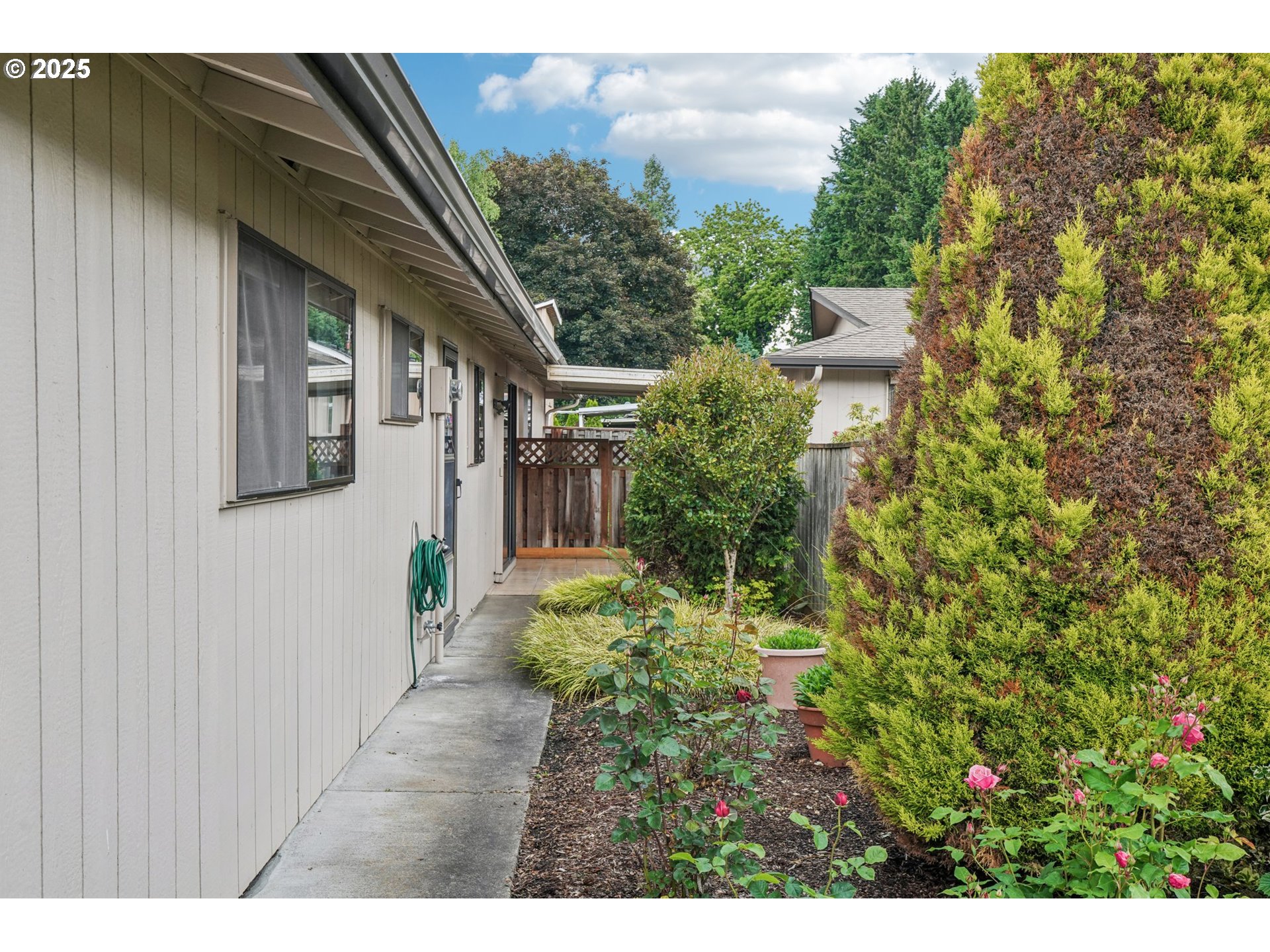 property viewer photo 27