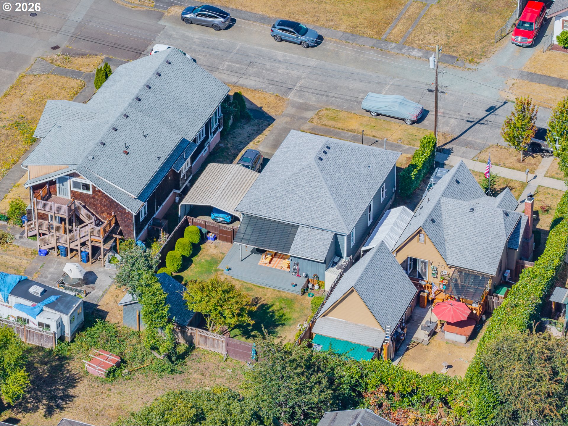 main property photo 39
