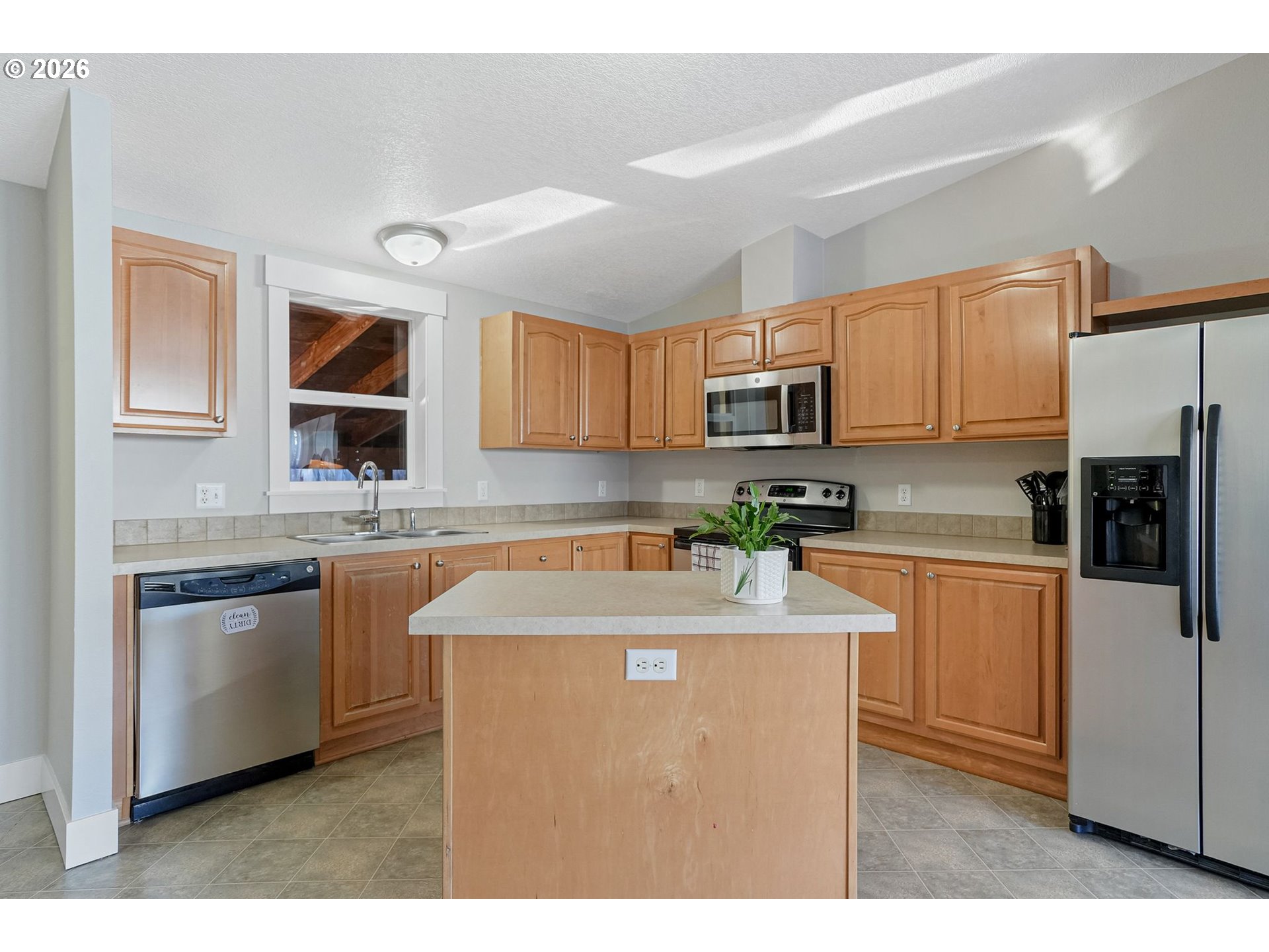 property viewer photo 10