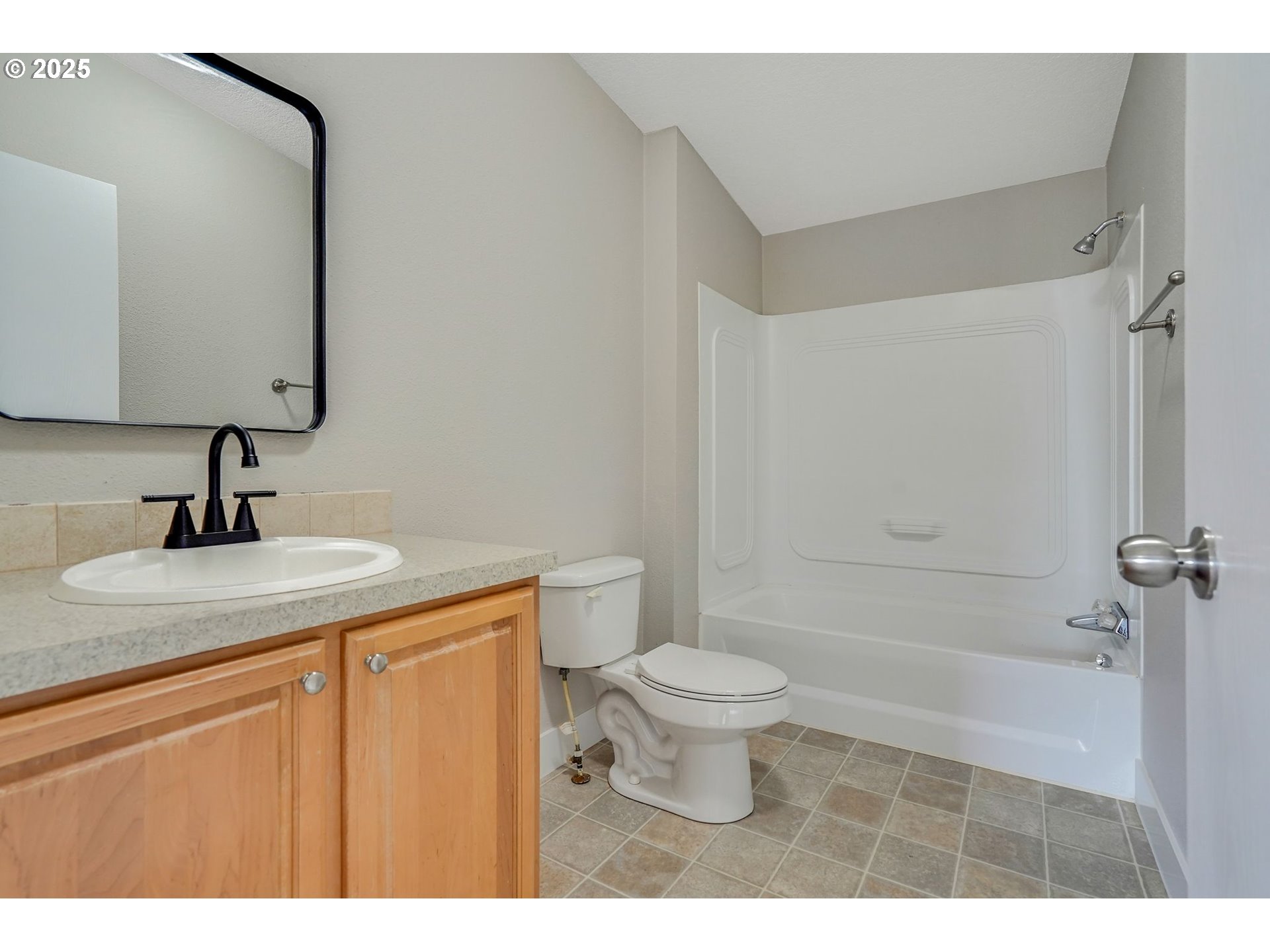 property viewer photo 23