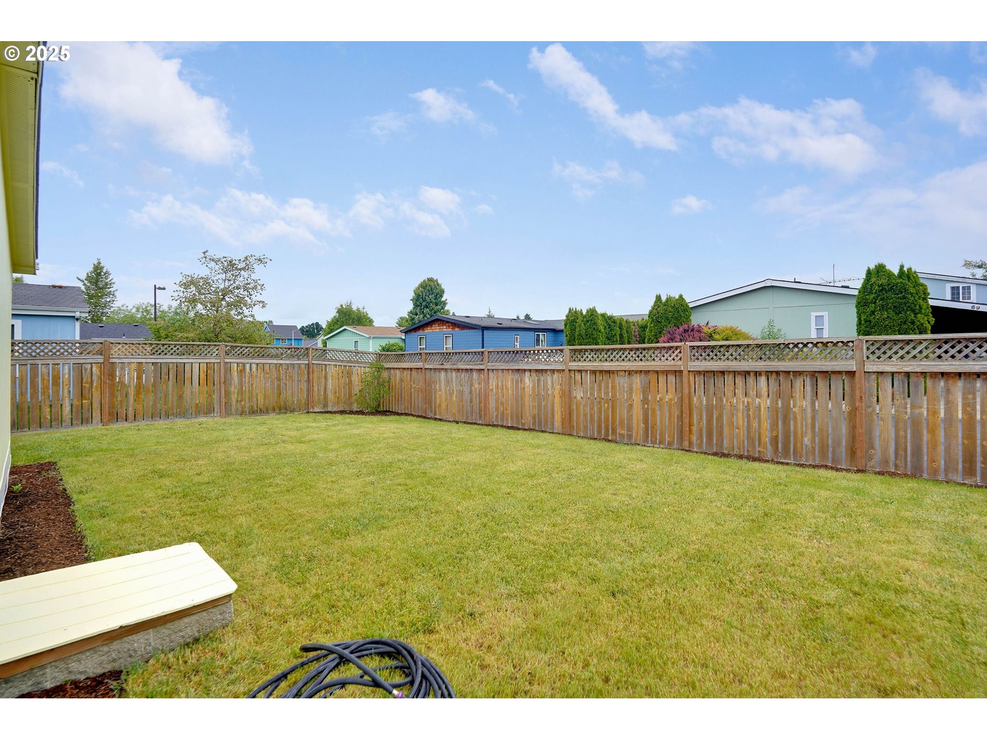 property viewer photo 26