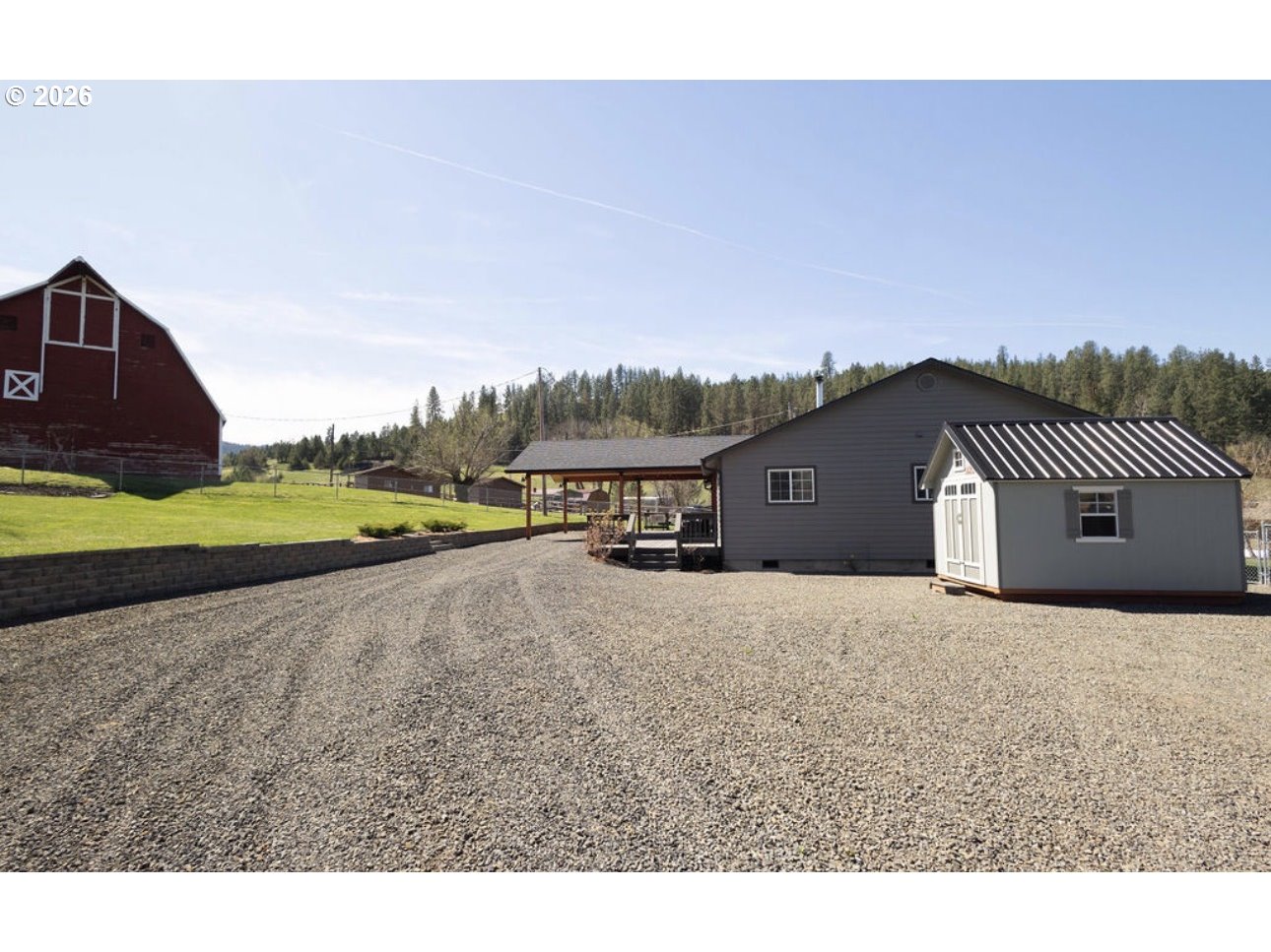 main property photo 40