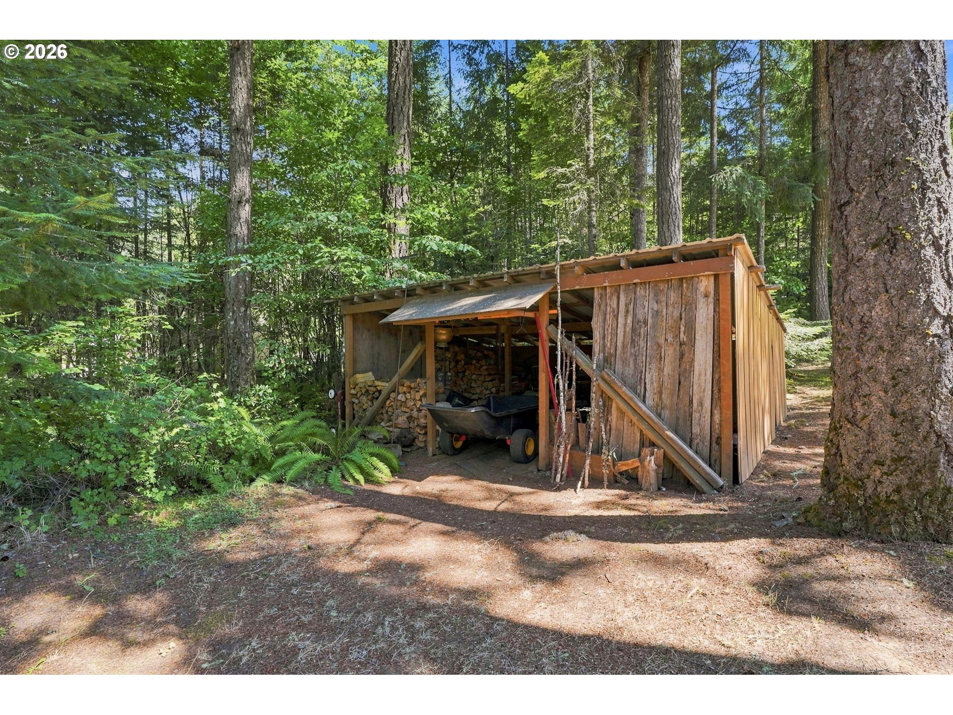 main property photo 41