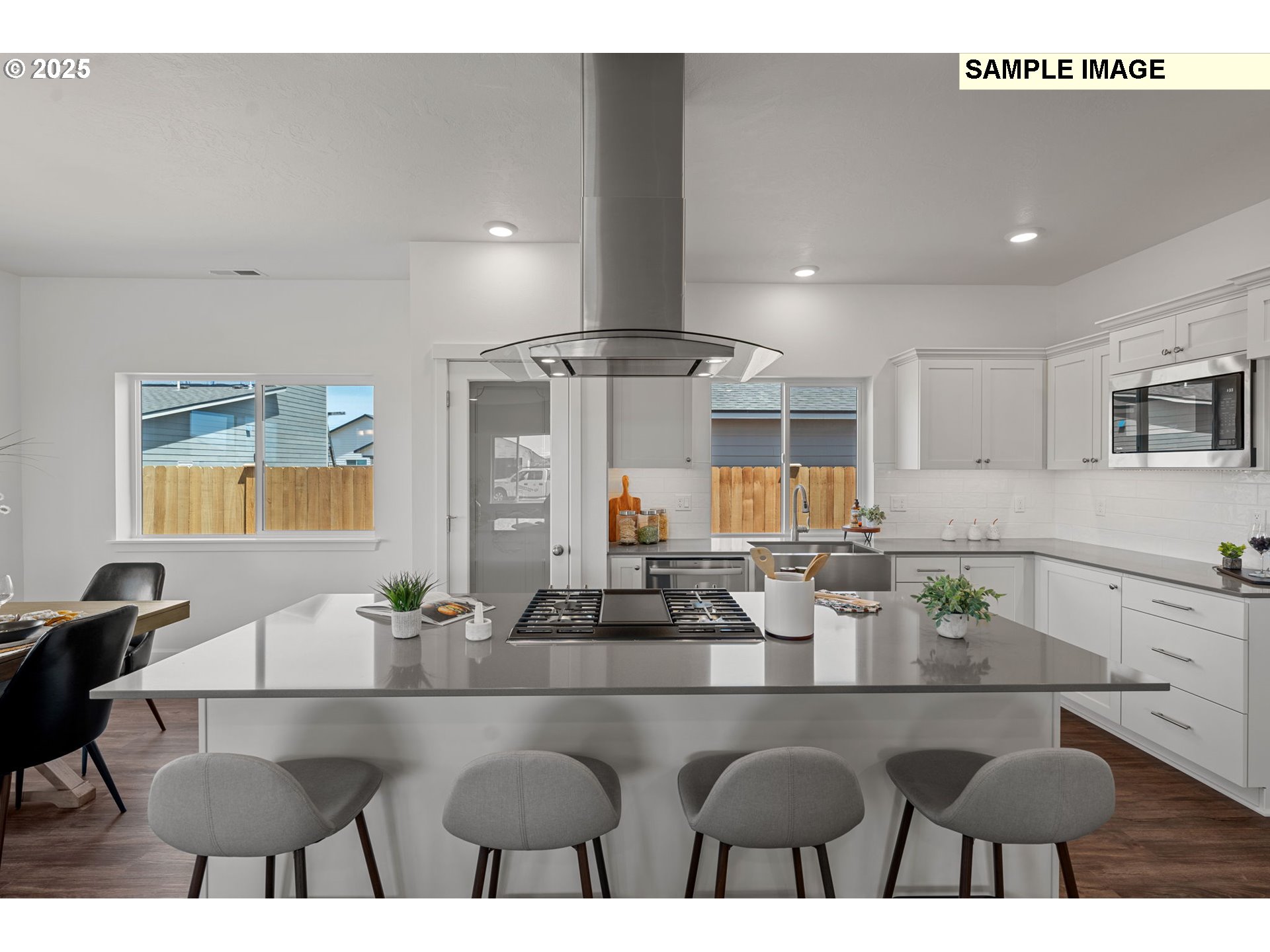 property viewer photo 11