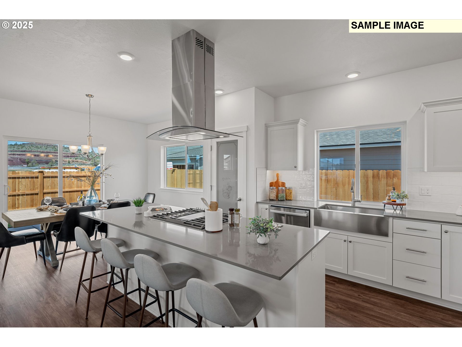 property viewer photo 12