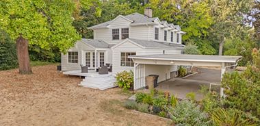 image of property with 4 Bed | 2 Bath | 3,135 Sqft