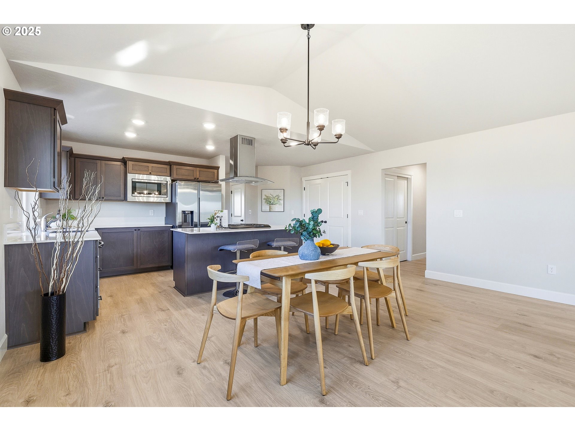 property viewer photo 10