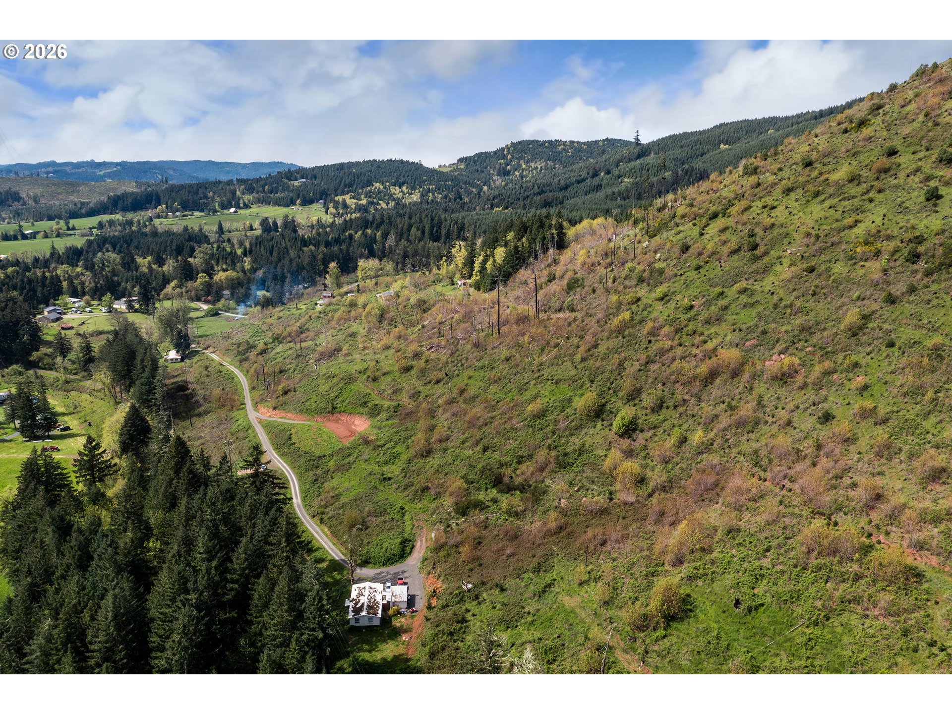 main property photo 9