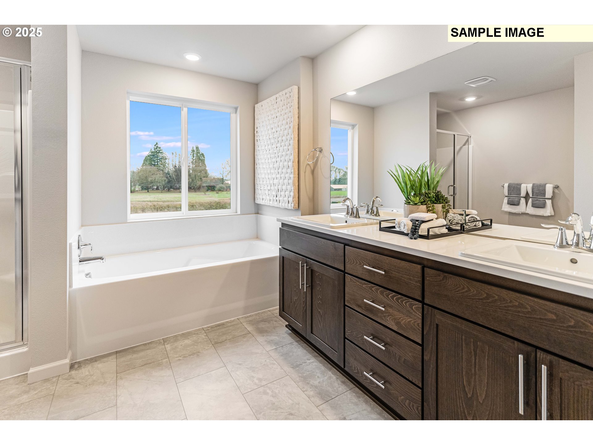 property viewer photo 13
