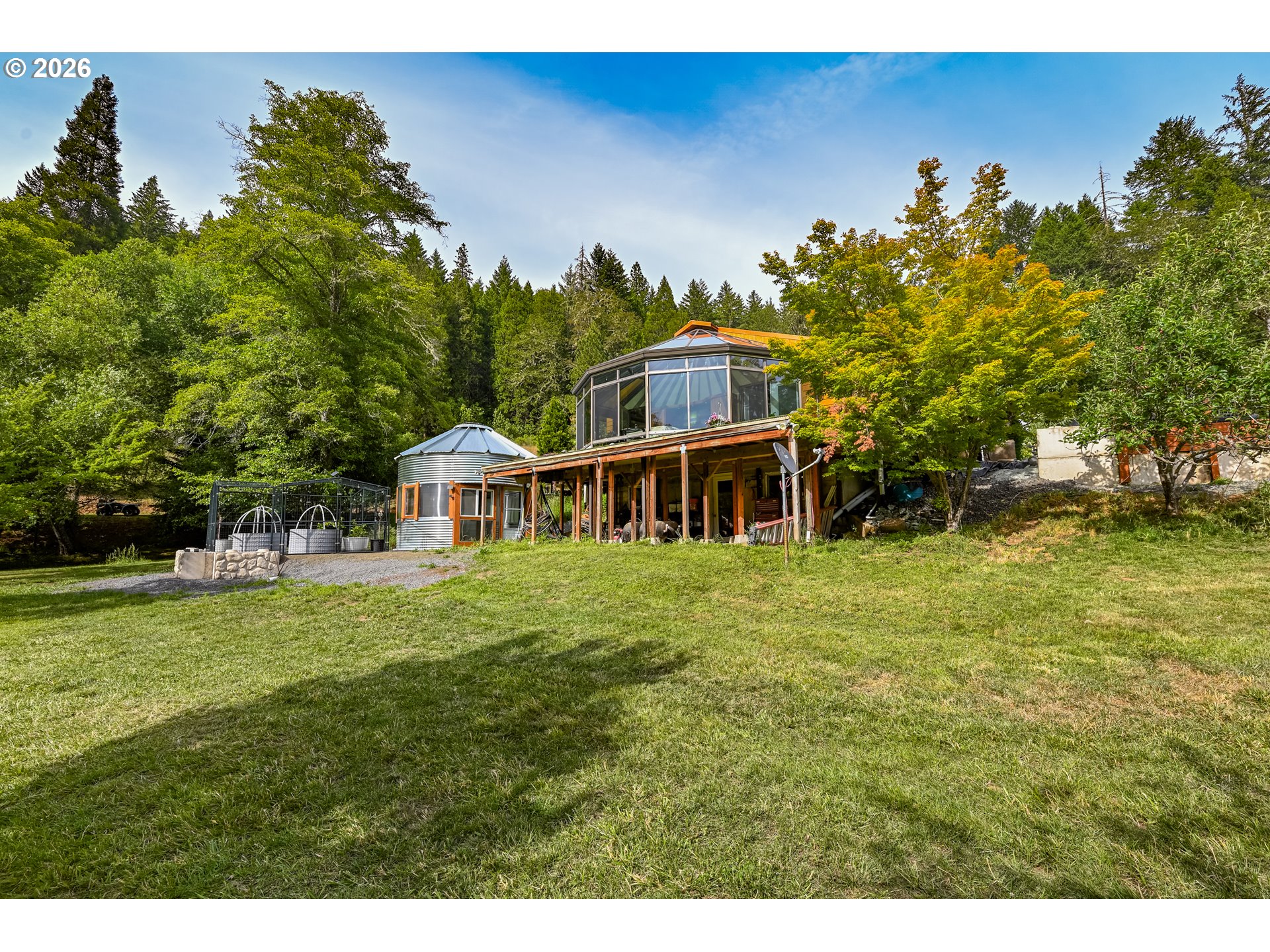main property photo 35