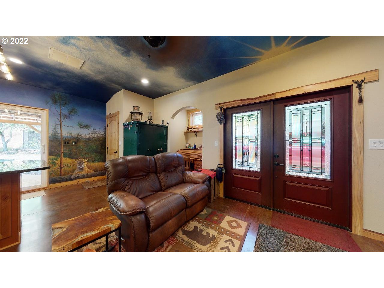 main property photo 4