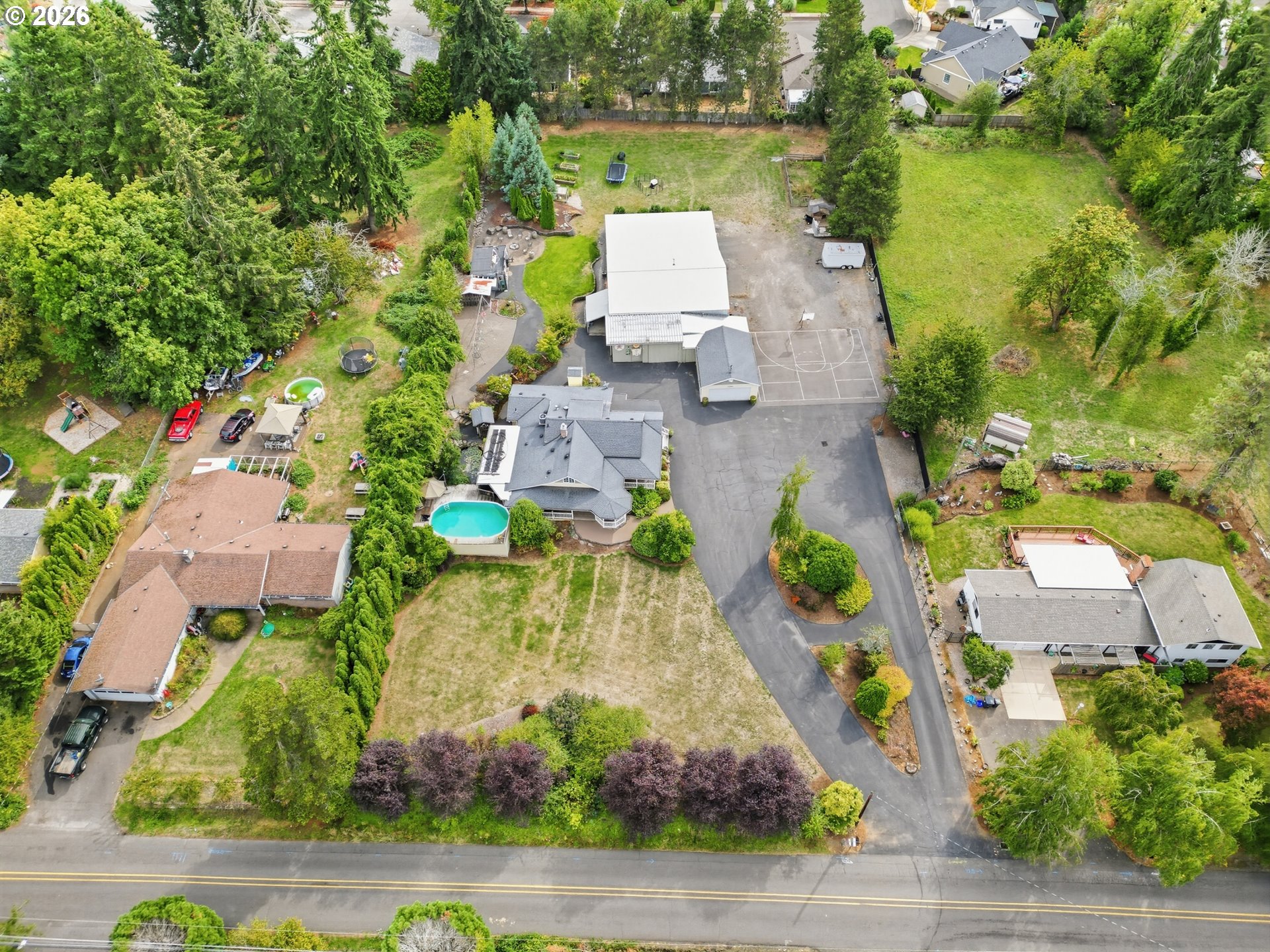 main property photo 20