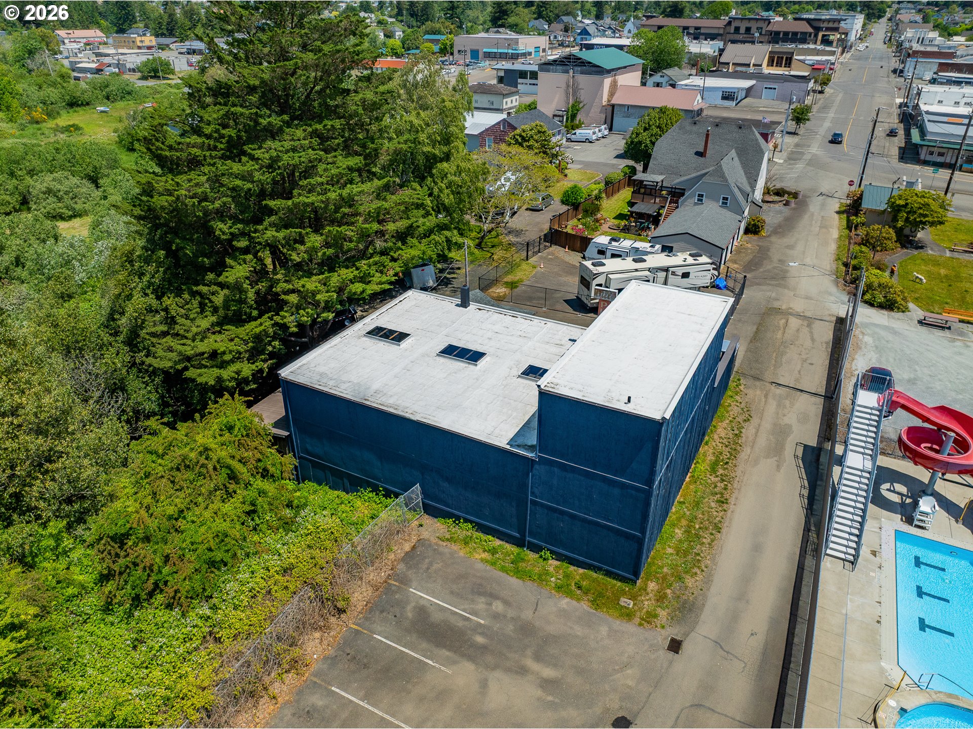 main property photo 27
