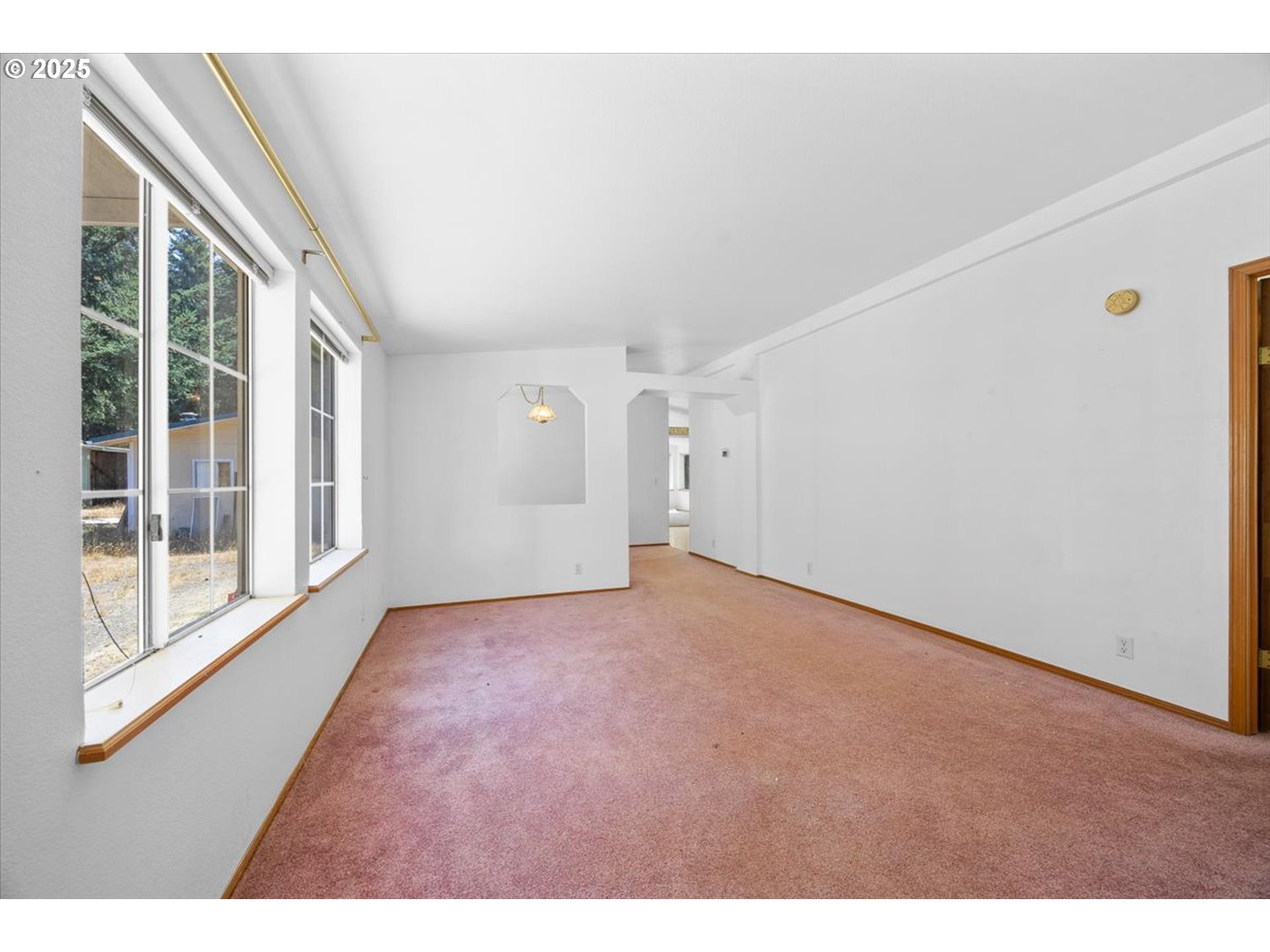property viewer photo 17