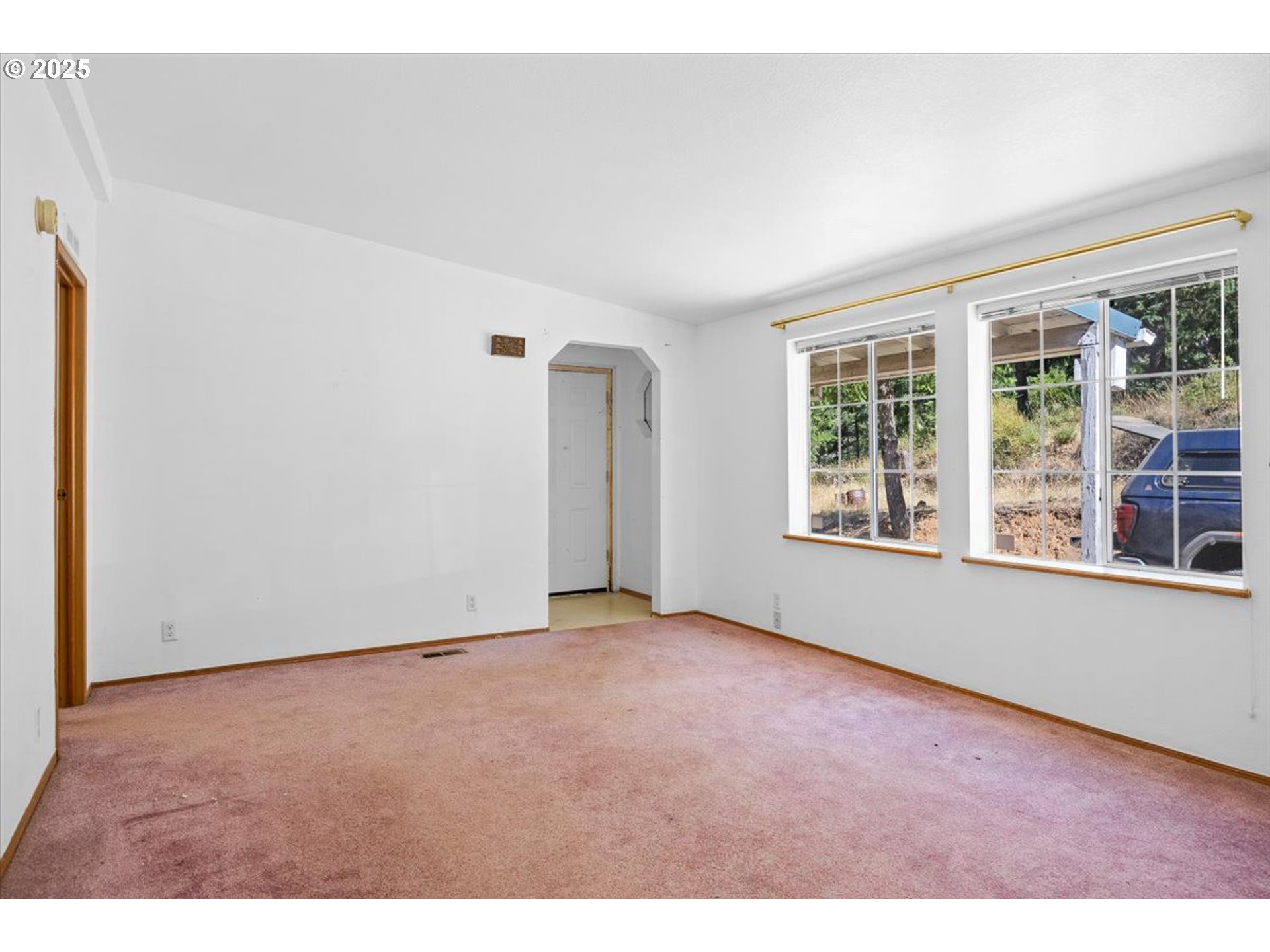 property viewer photo 19