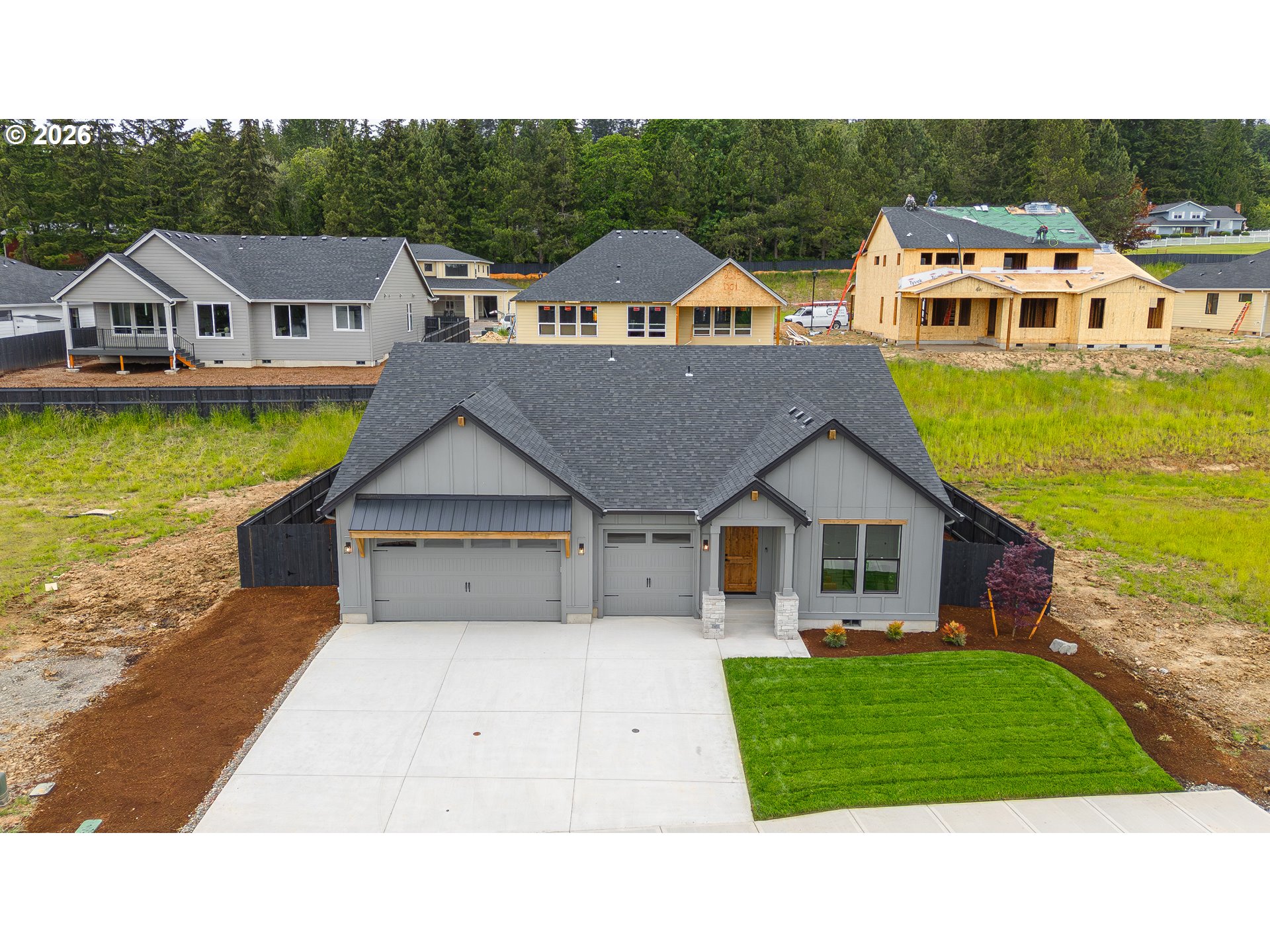 main property photo 40