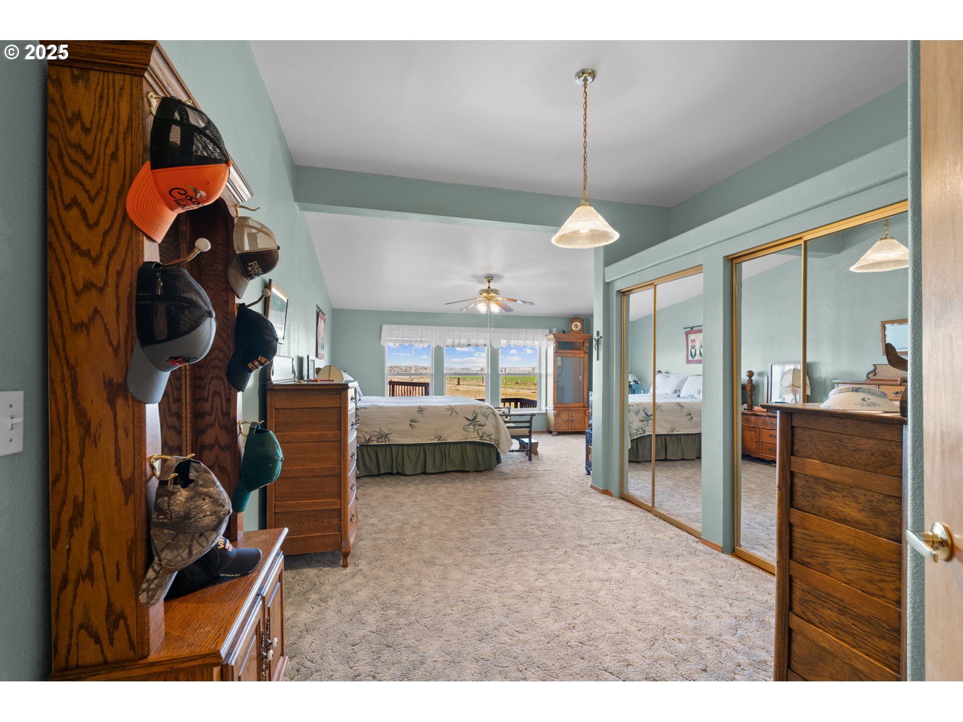 main property photo 19