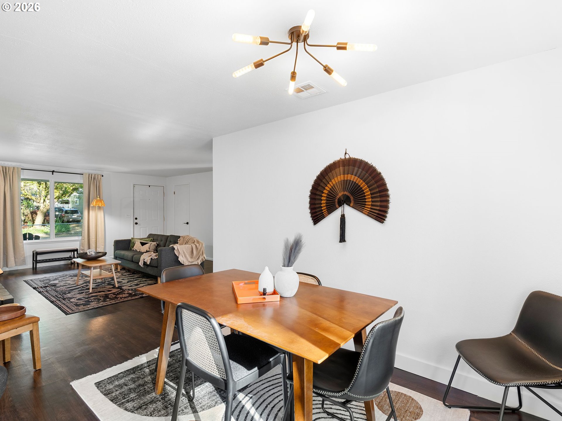 property viewer photo 10