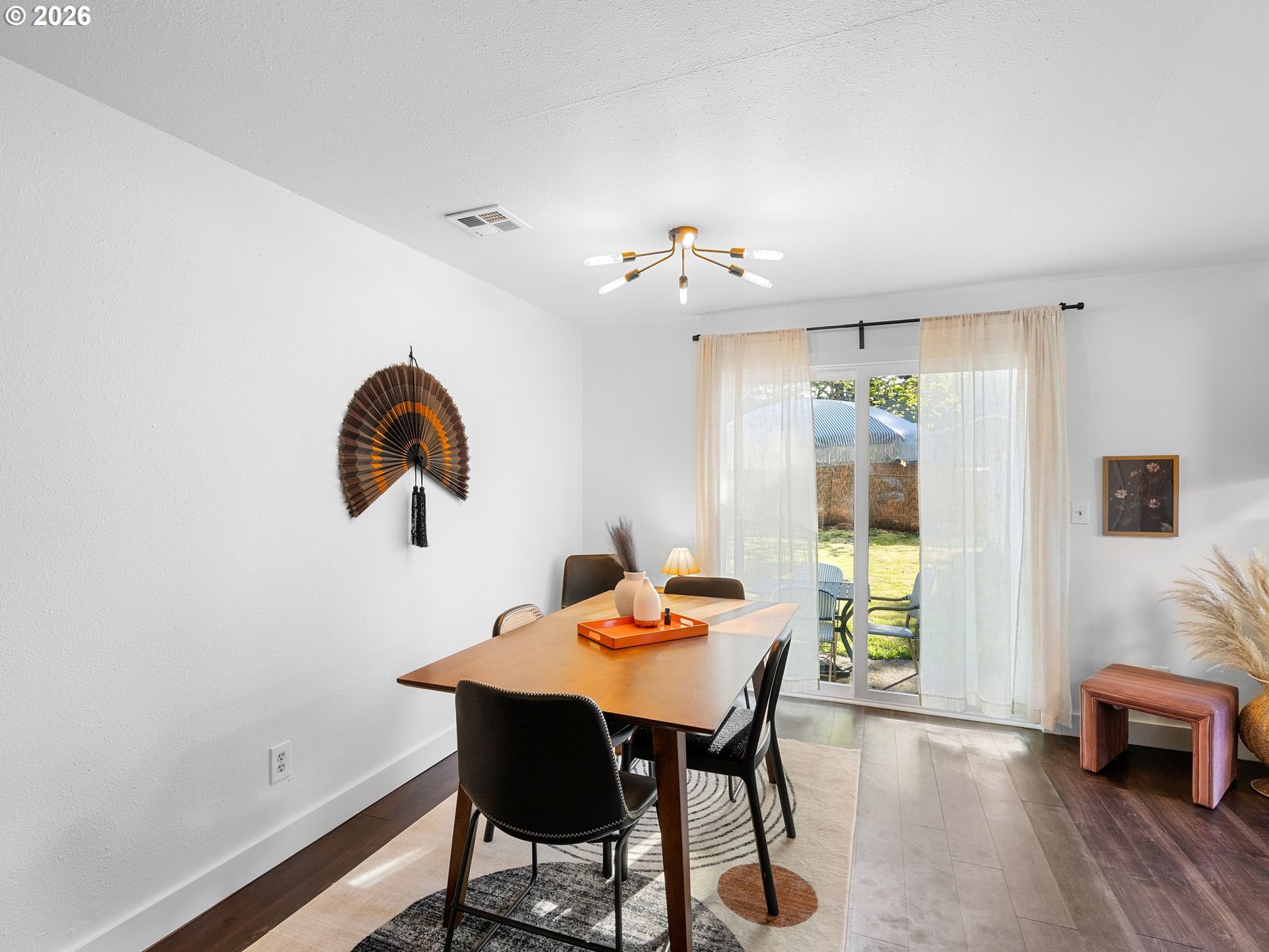 property viewer photo 11