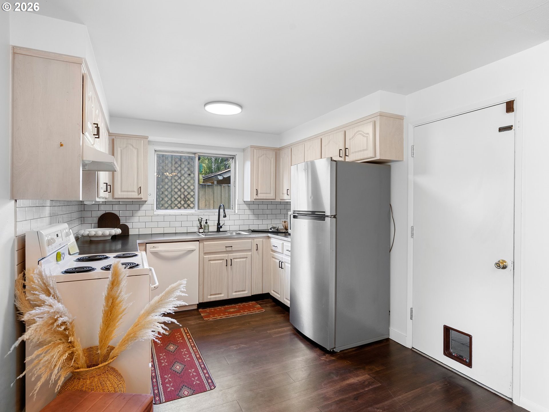 property viewer photo 13