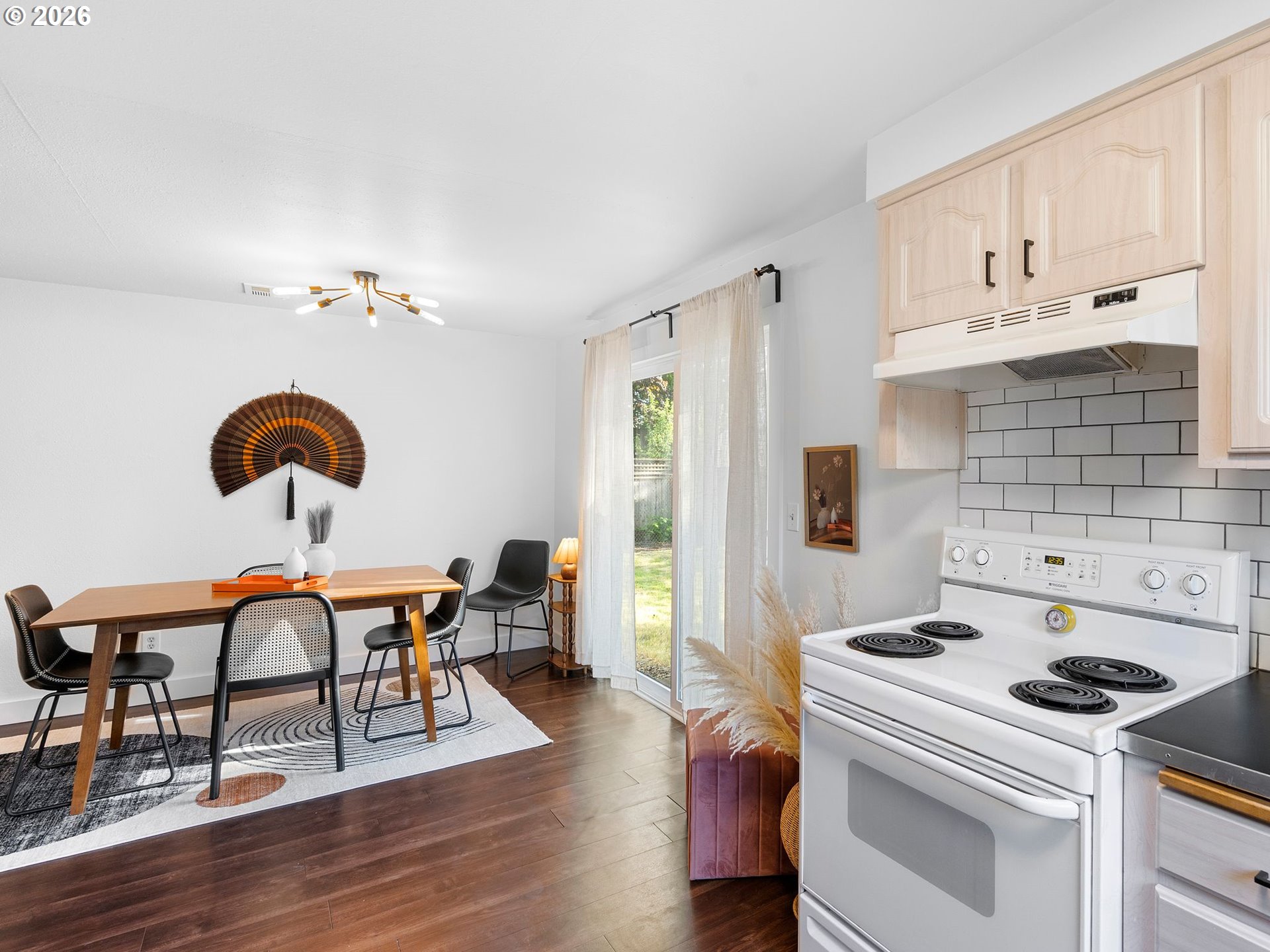 property viewer photo 16
