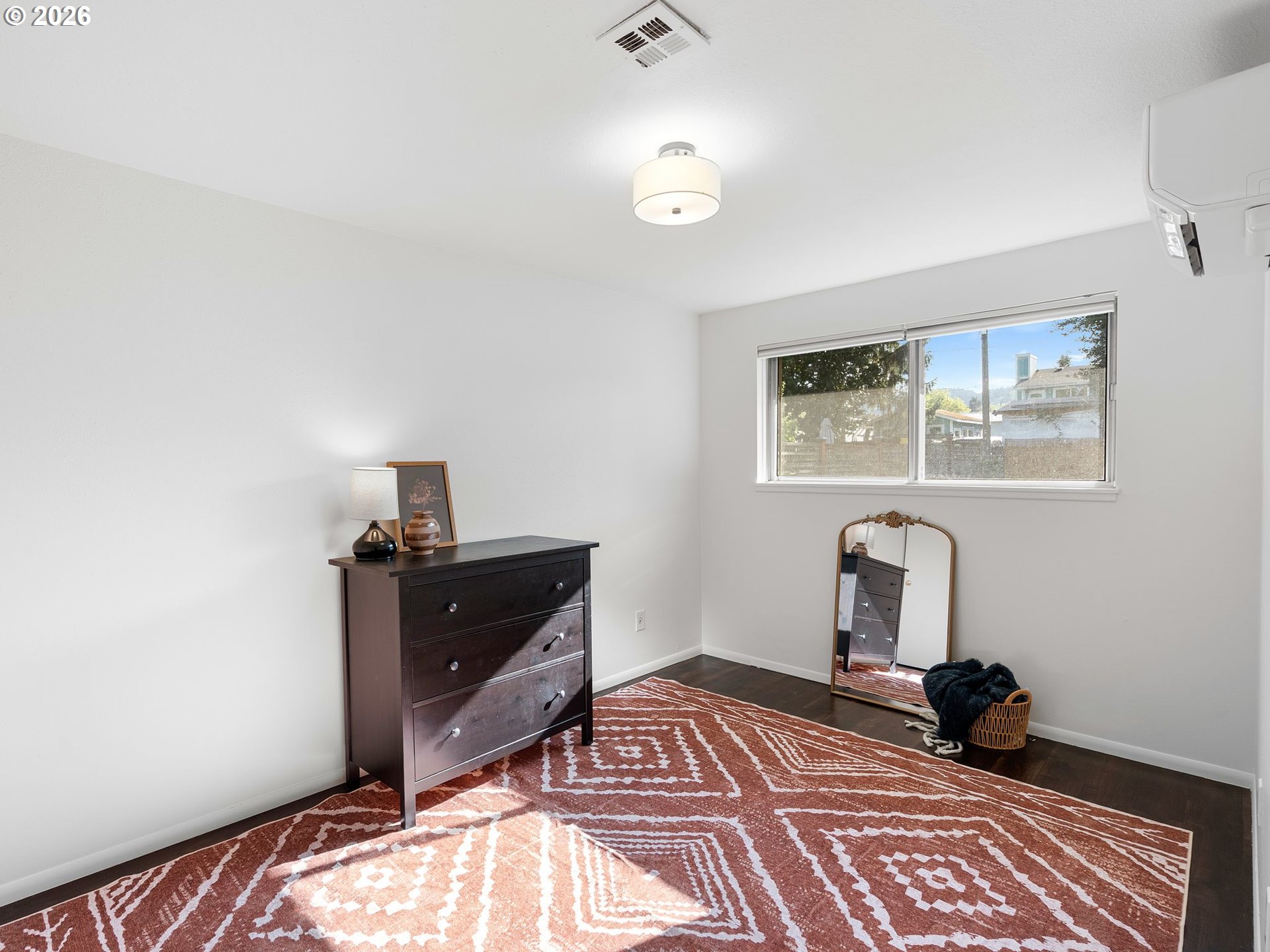 property viewer photo 23