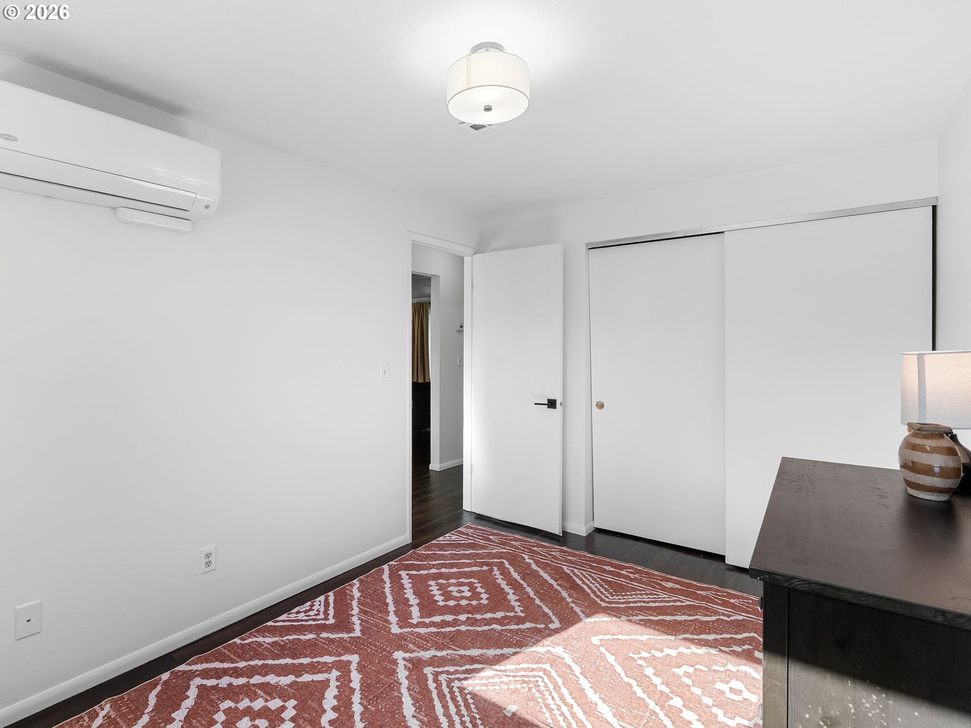 property viewer photo 24