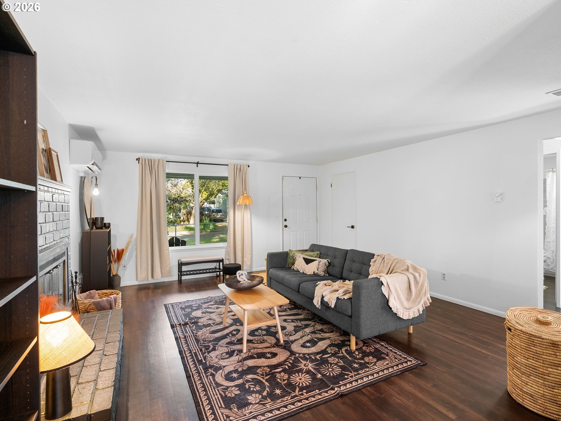 property viewer photo 6