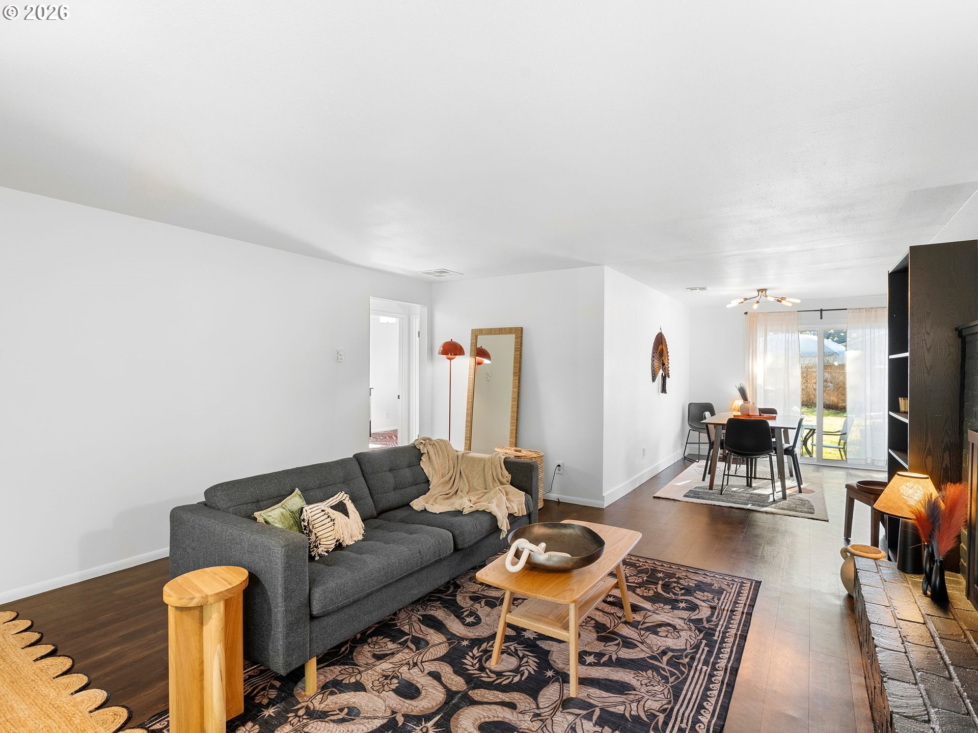 property viewer photo 8