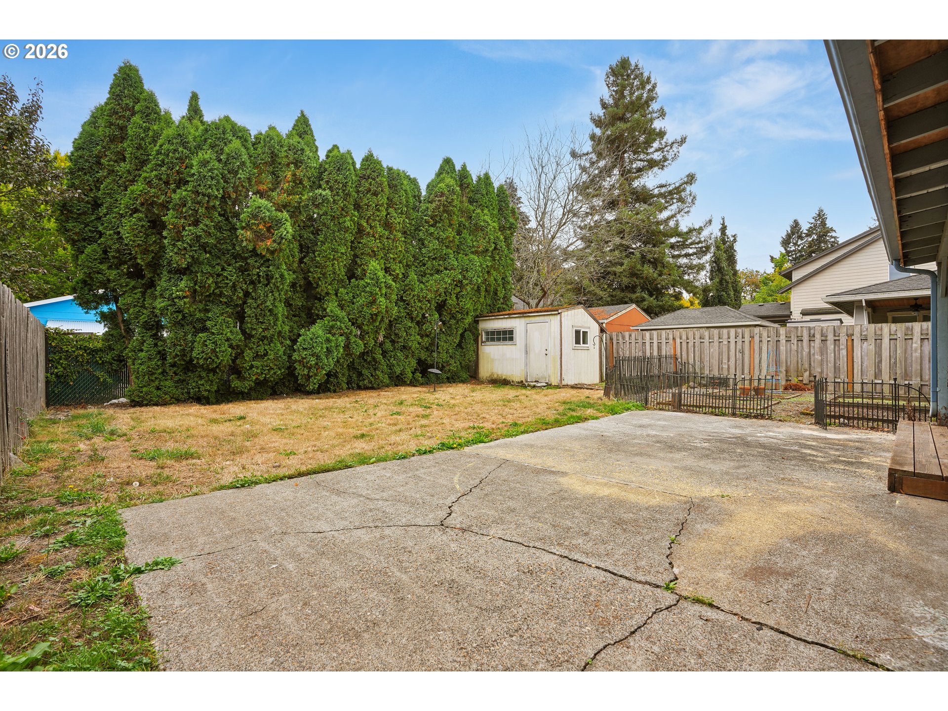 main property photo 22