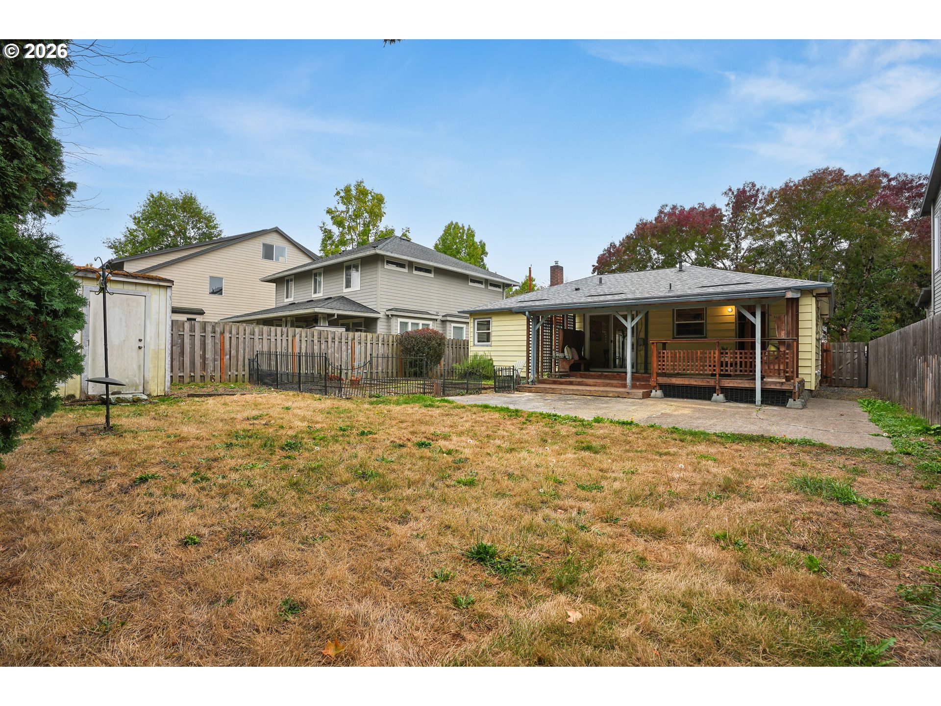 main property photo 23