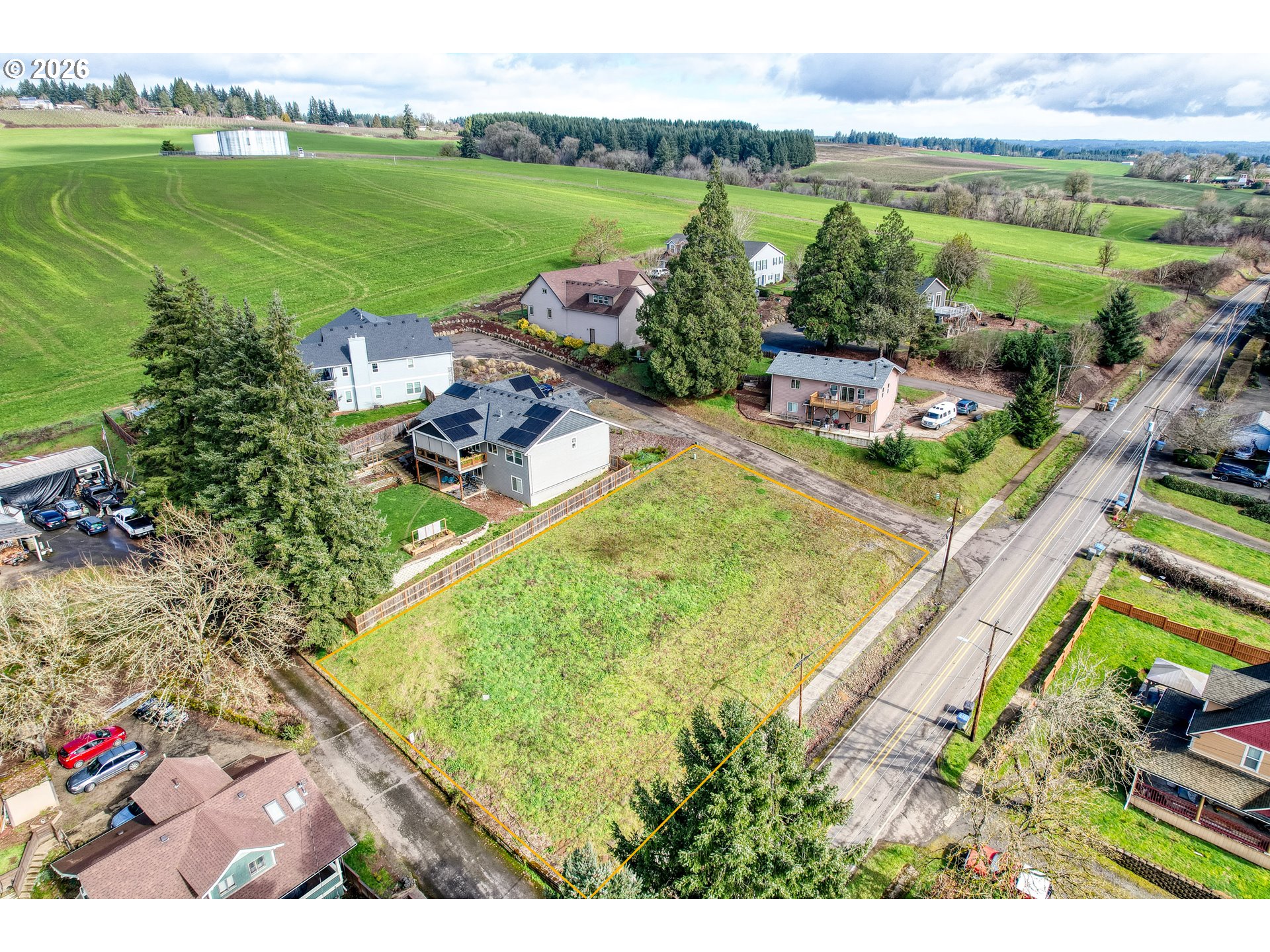 main property photo 2